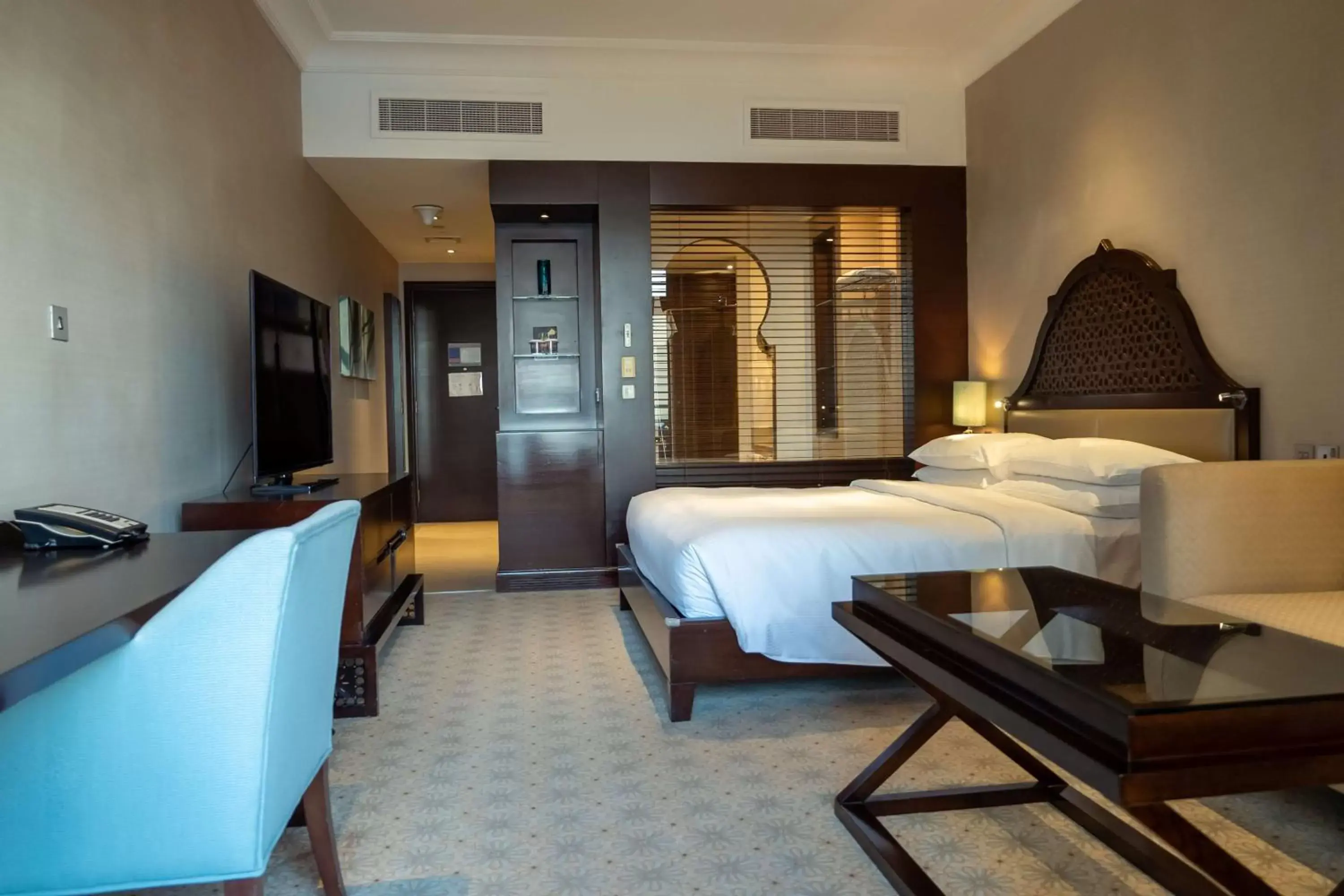 Bedroom in Hilton Ras Al Khaimah Beach Resort