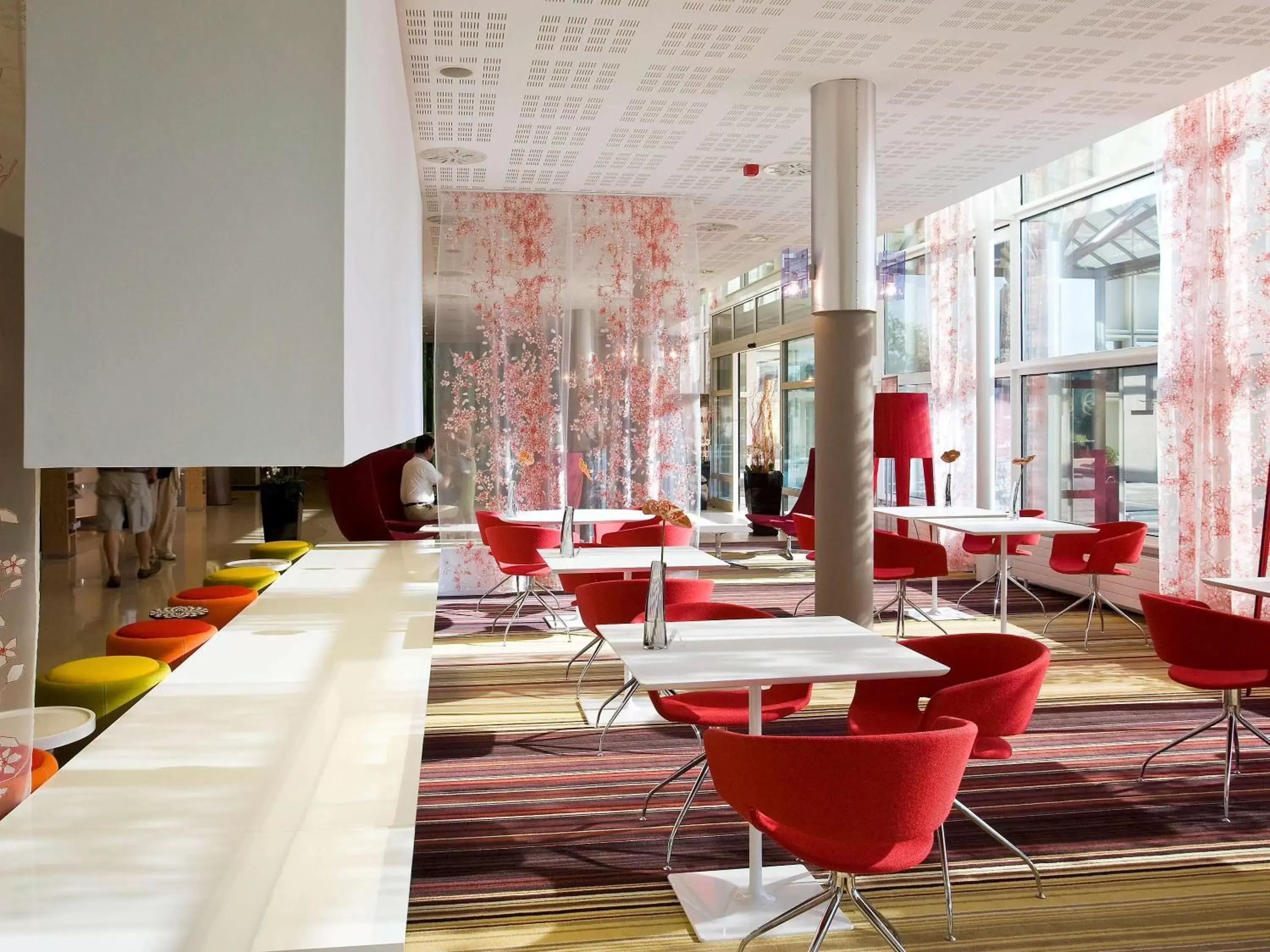 Lounge or bar, Restaurant/Places to Eat in Novotel Budapest City