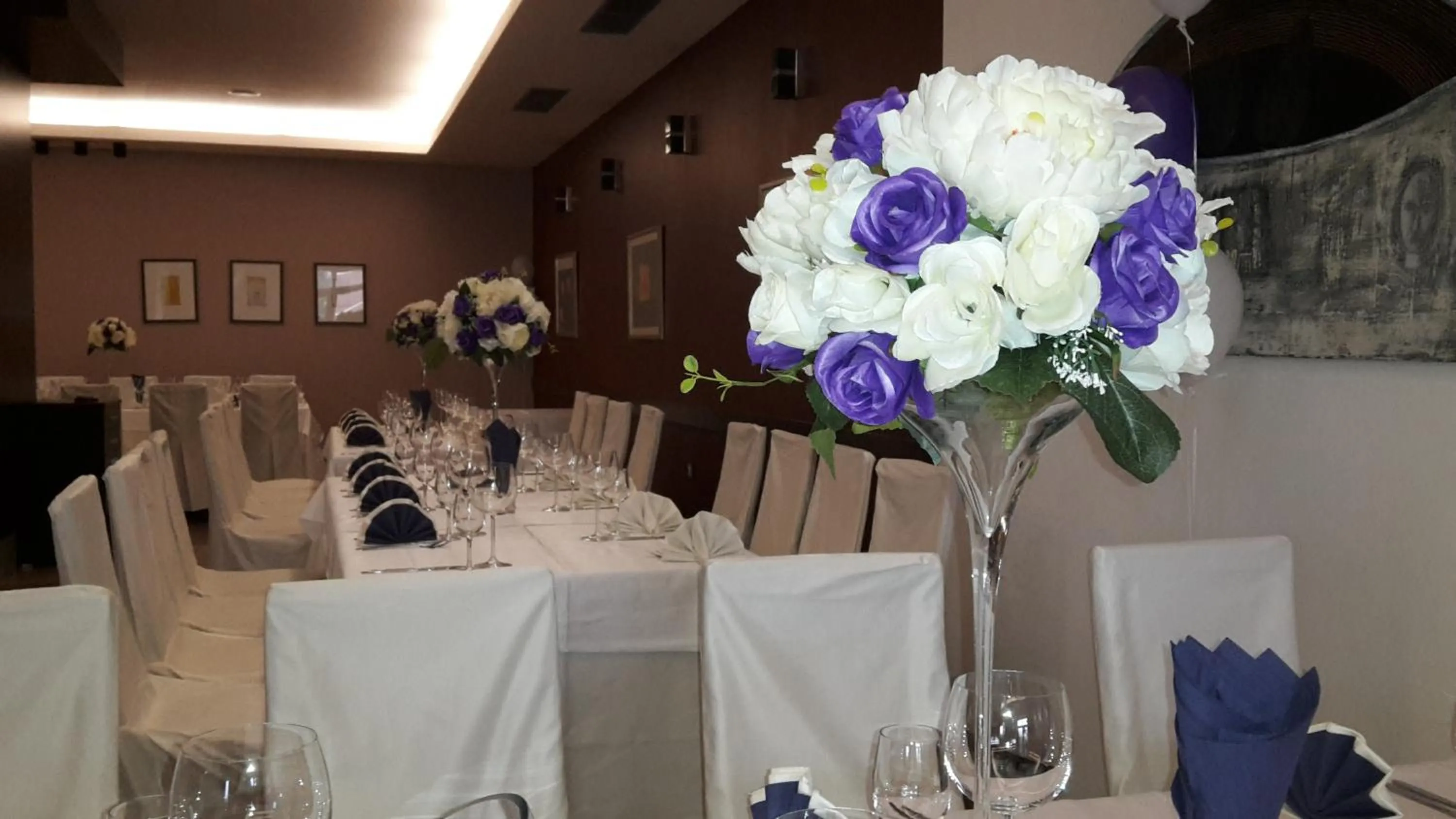 Restaurant/places to eat in Kendros Hotel