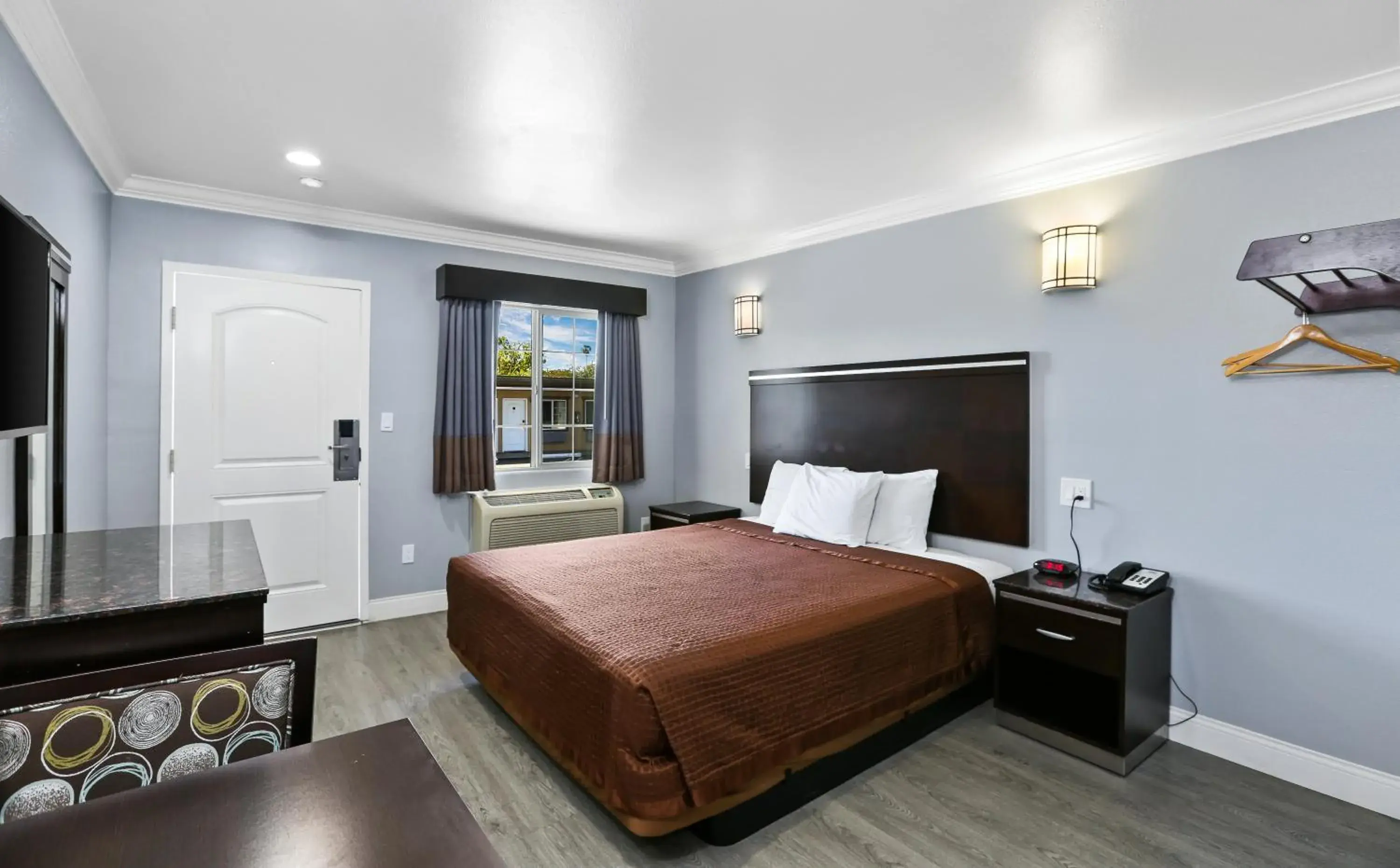 Bed in 3rd Avenue Inn