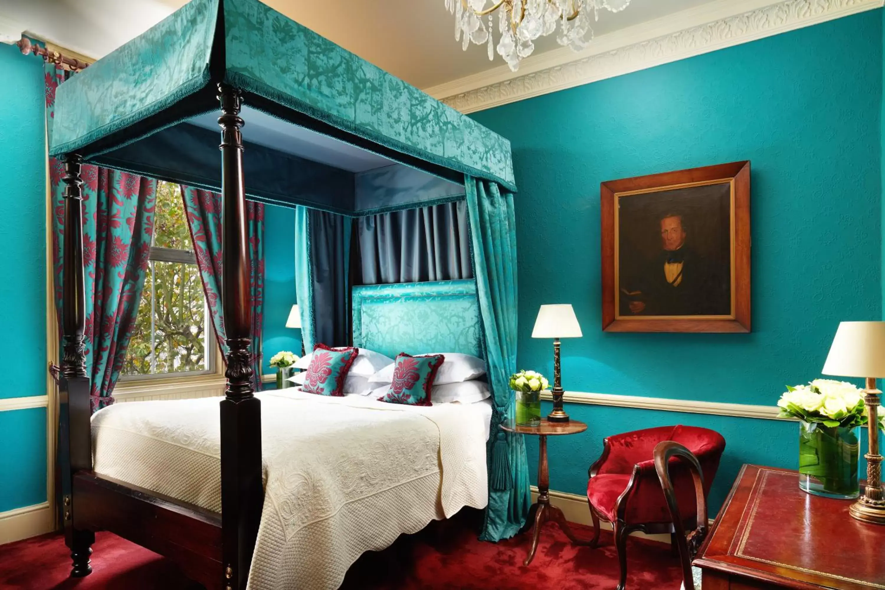 Bedroom, Bed in The Gore London - Starhotels Collezione