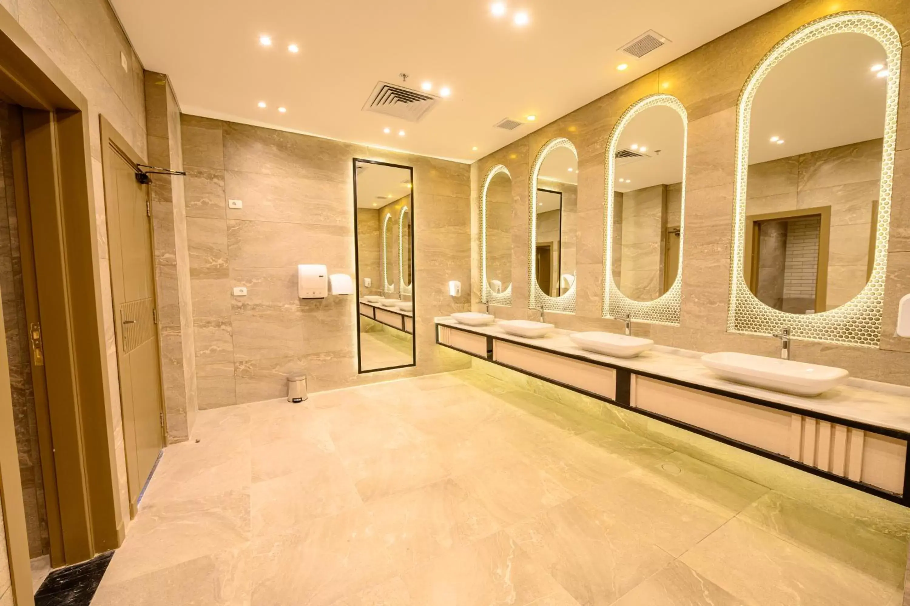 Bathroom in Golden Beach Resort