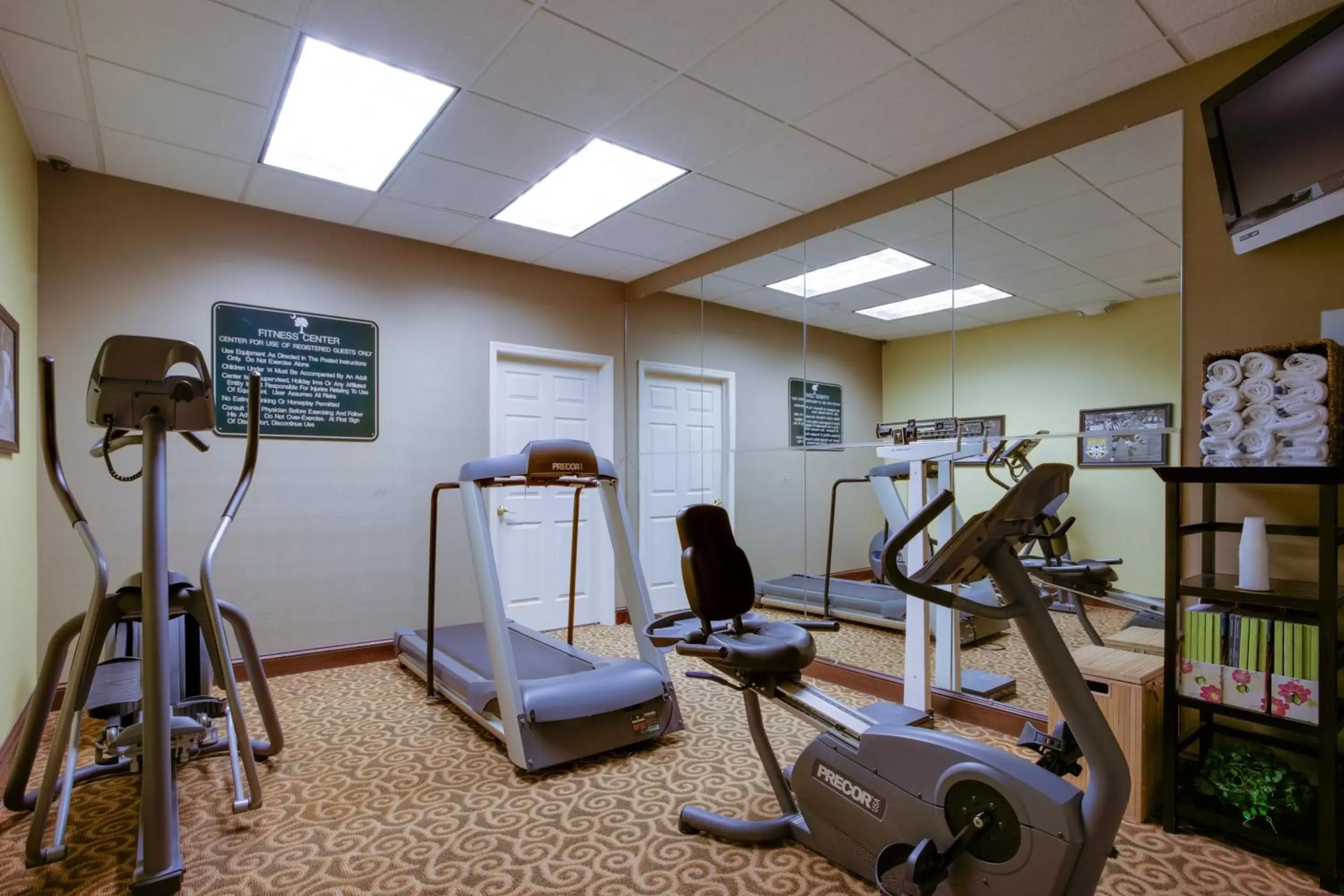 Fitness centre/facilities, Fitness Center/Facilities in Holiday Inn Express Hotel & Suites Charleston-Ashley Phosphate, an IHG Hotel