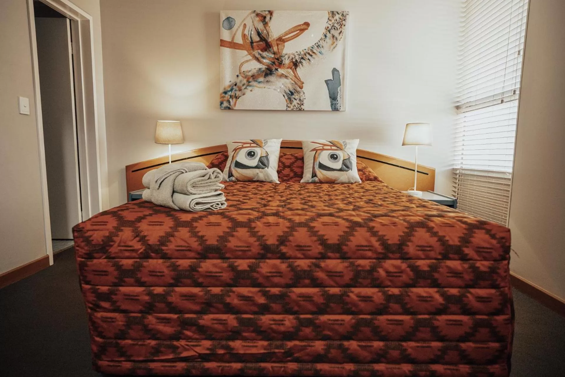 Bedroom in Seasons Hotel Newman