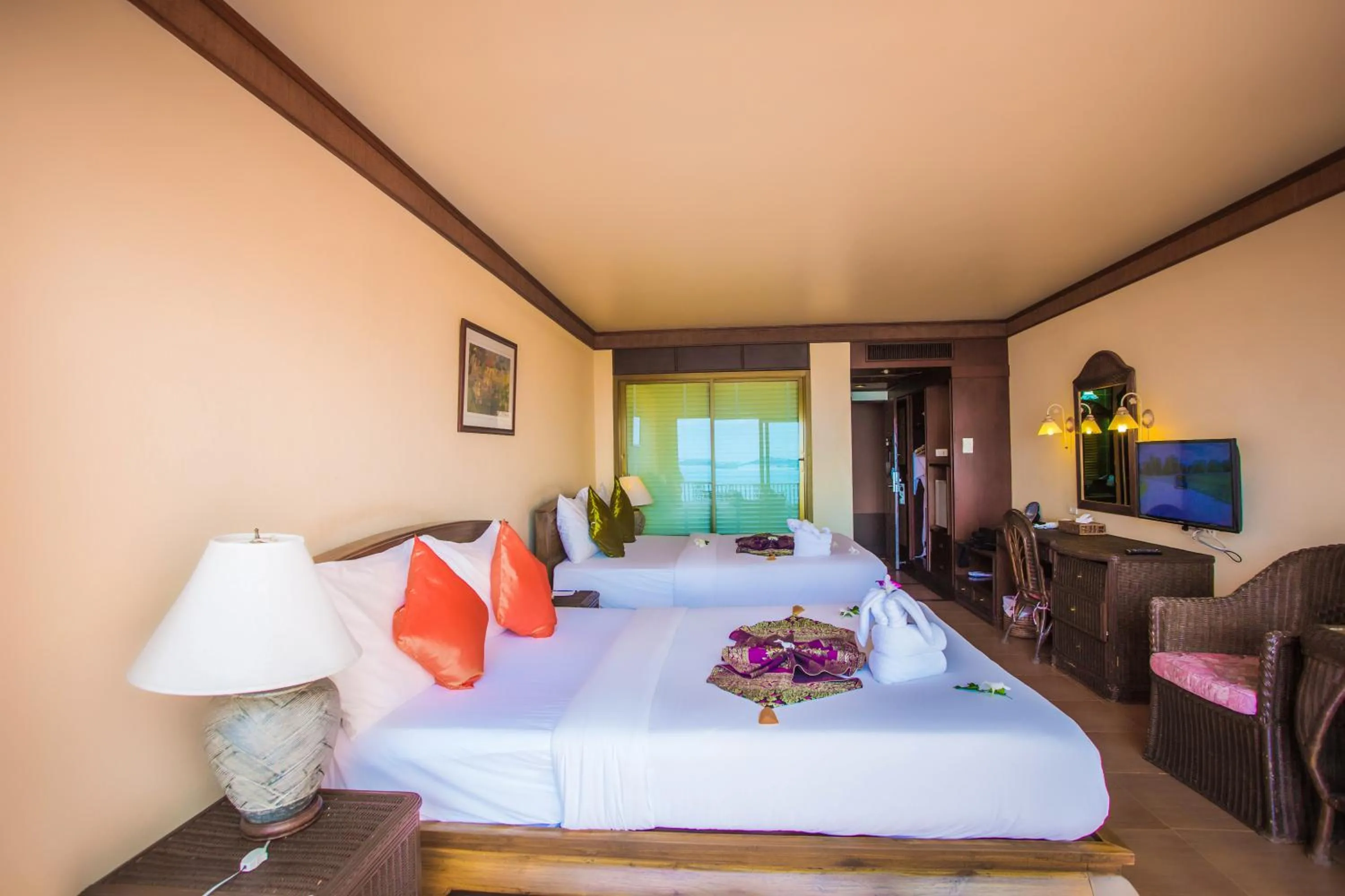 Bedroom, Bed in Samui Bayview Resort & Spa - SHA Plus