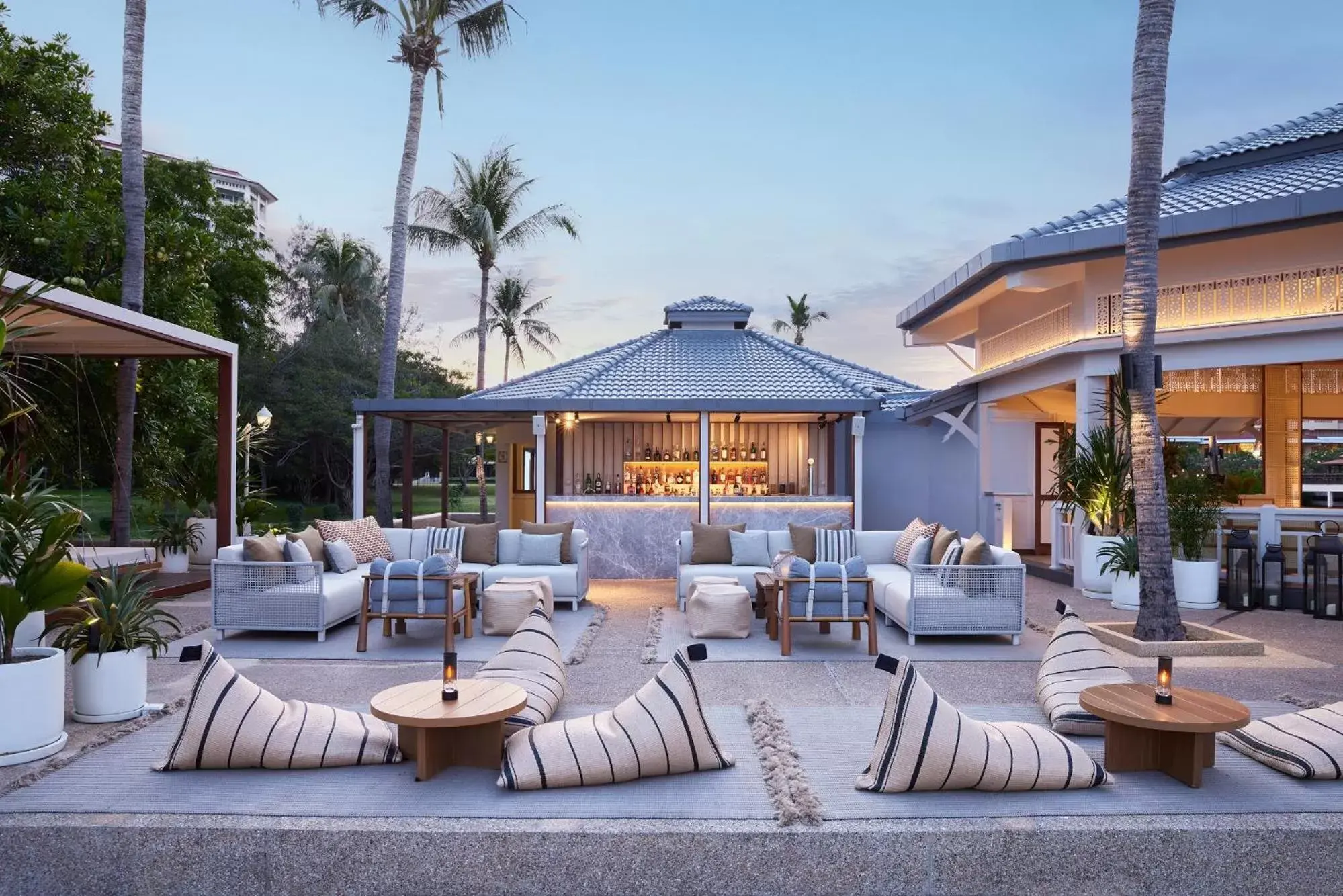 Restaurant/places to eat in Dusit Thani Hua Hin Restaurant/places to eat in Dusit Thani Hua Hin