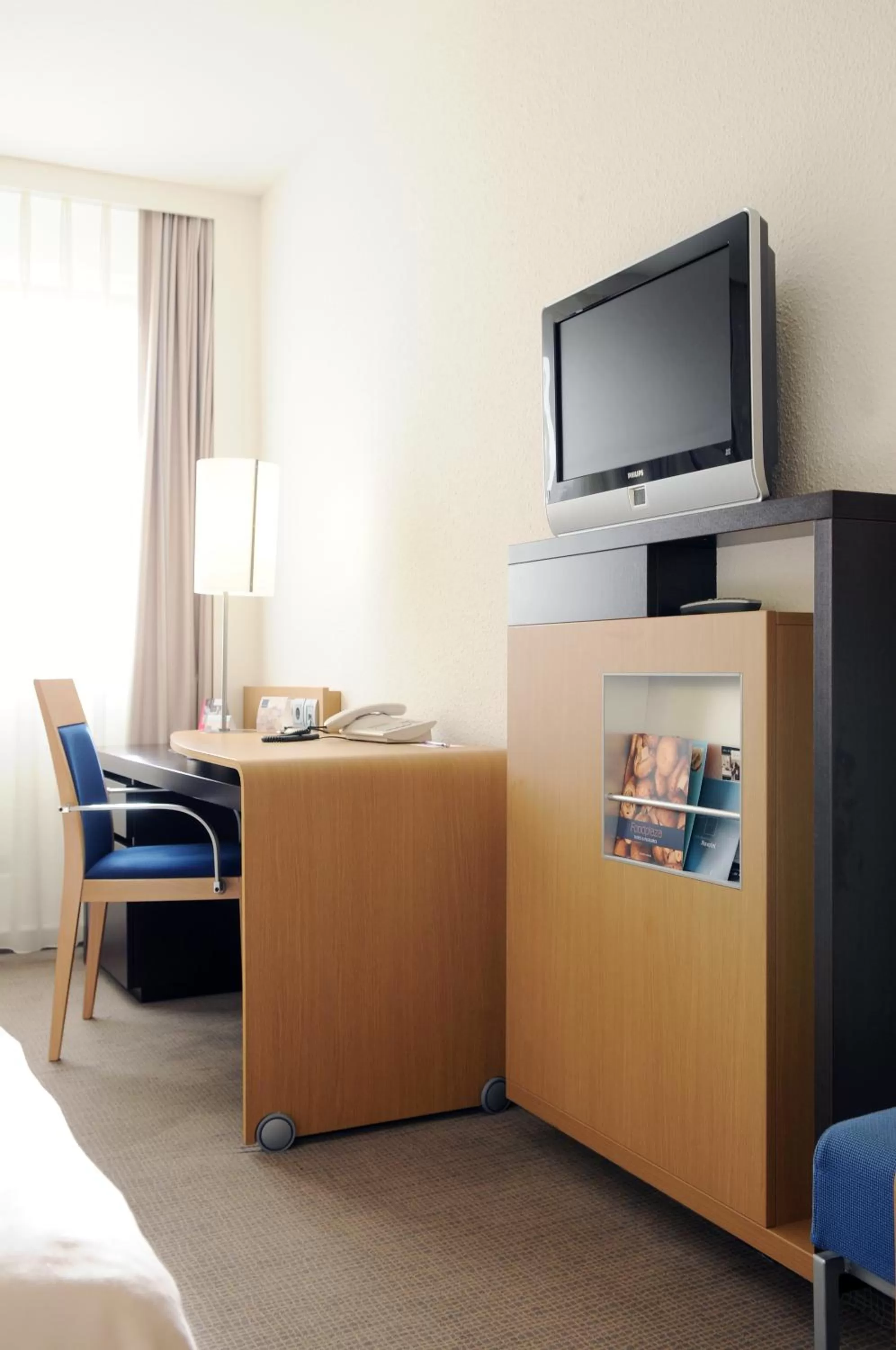 TV and multimedia in Novotel Breda