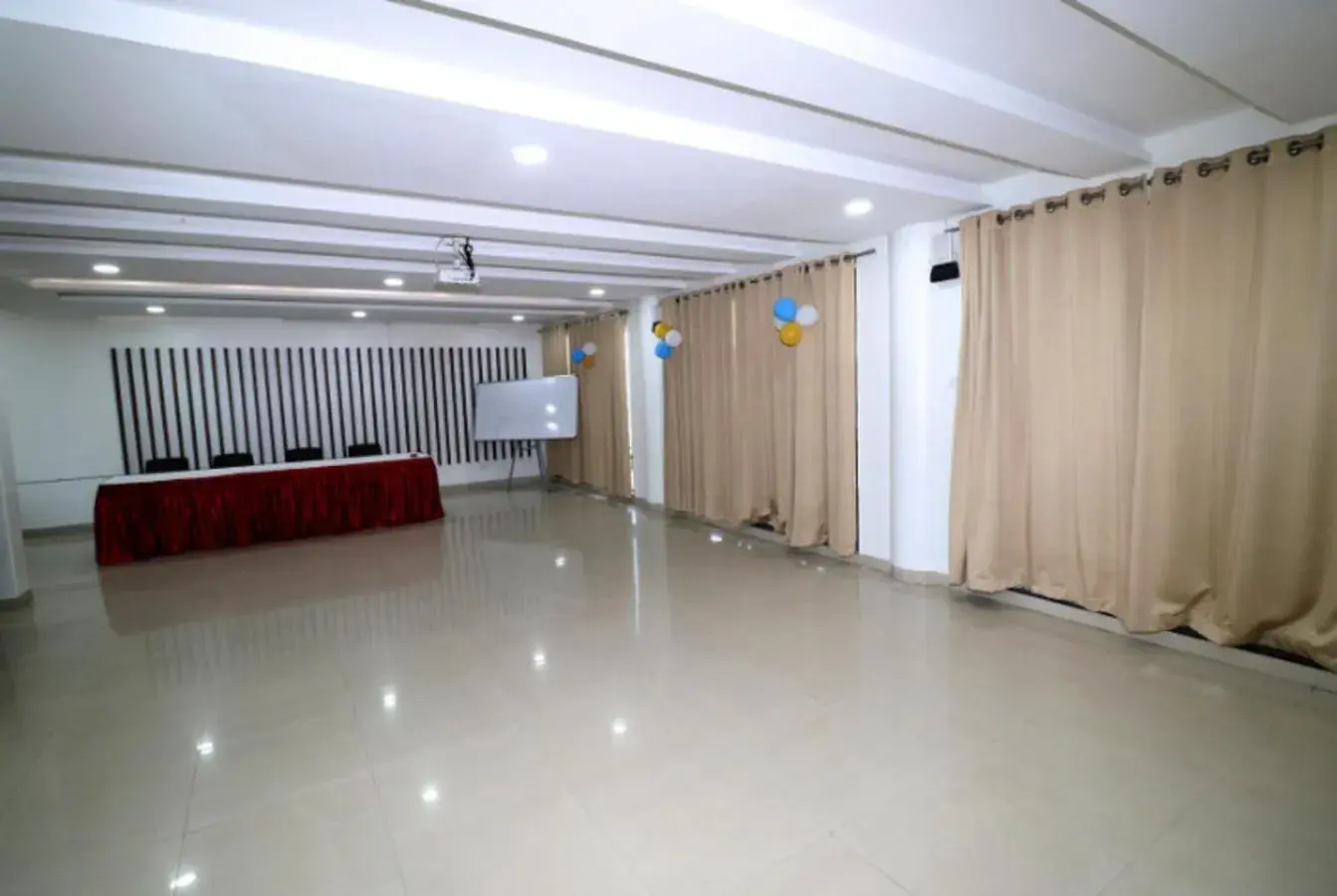 Banquet/Function facilities, Banquet Facilities in Hotel Girnar