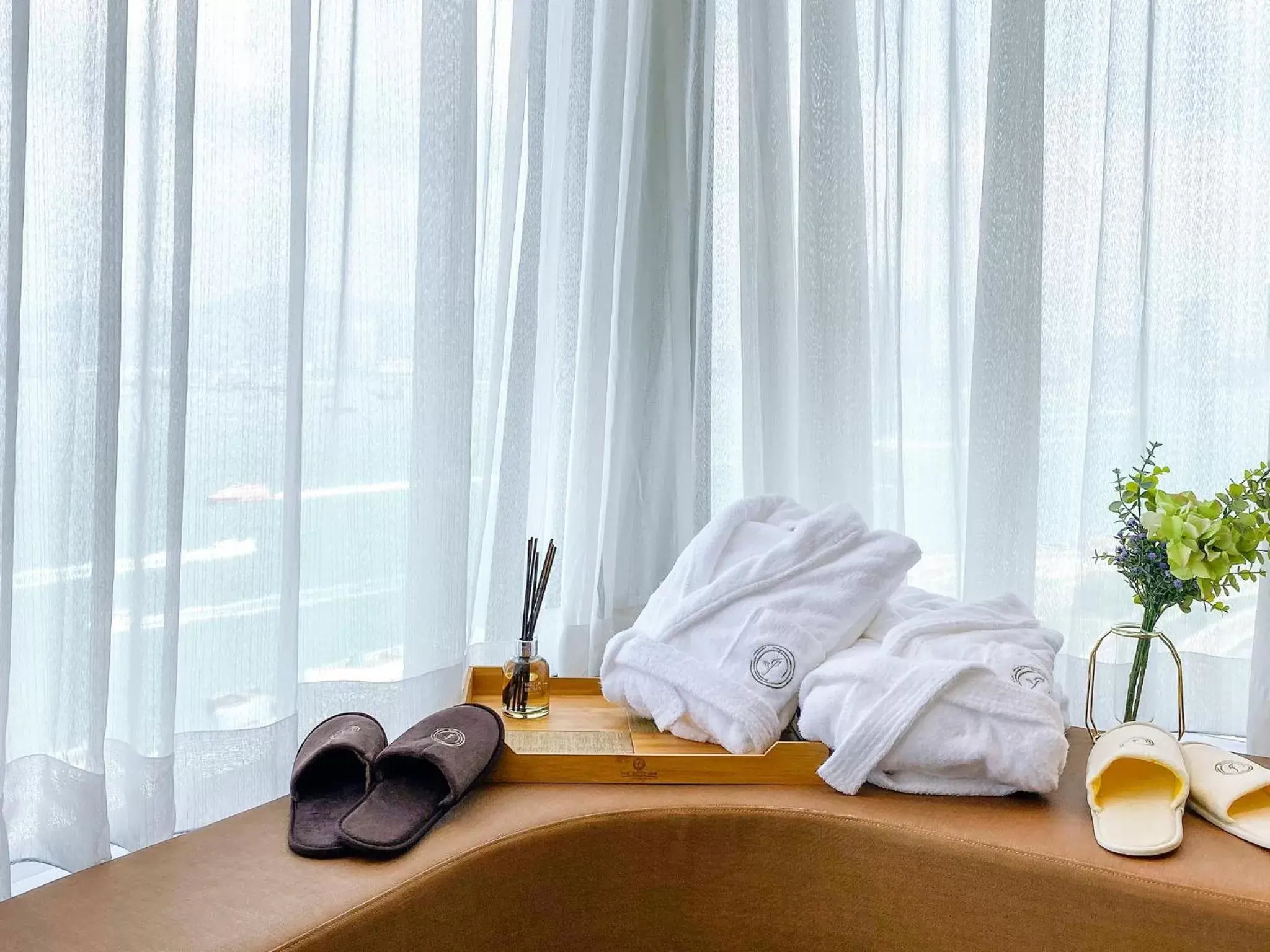 Sea view, Bathroom in One-Eight-One Hotel & Serviced Residences