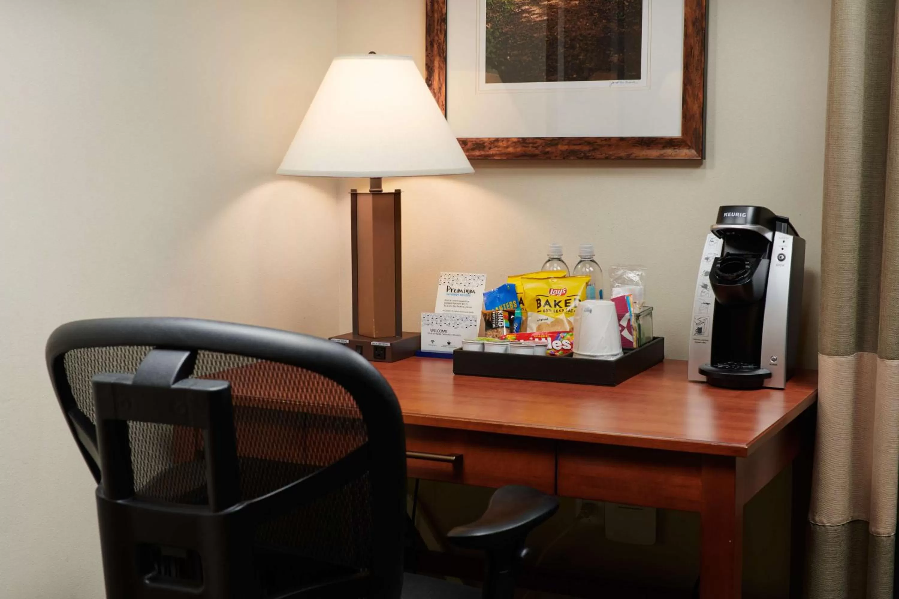 Bedroom in Hampton Inn and Suites Salem