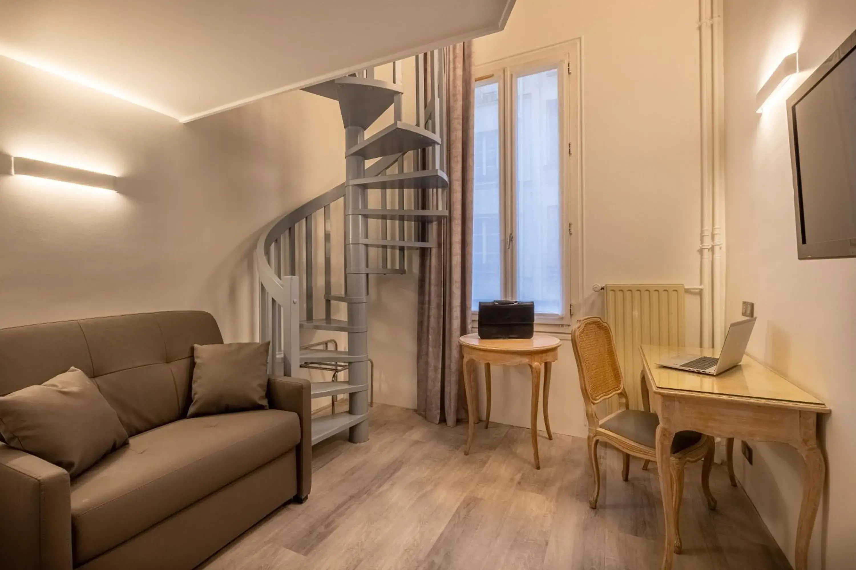 Living room, Seating Area in Hôtel Baudelaire Opéra