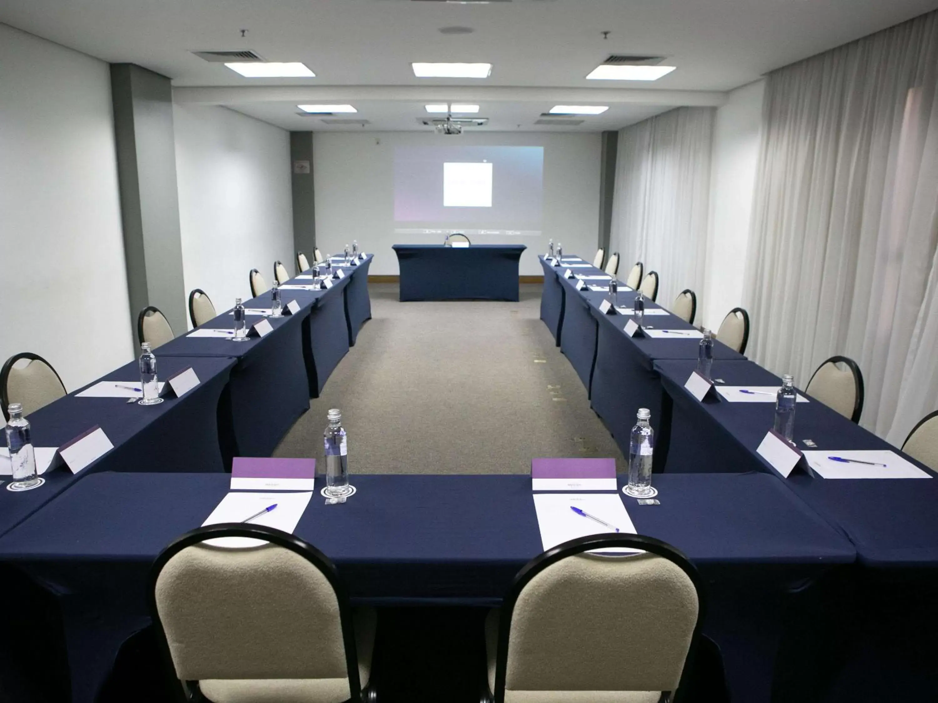 Meeting/conference room in Mercure Sao Caetano do Sul