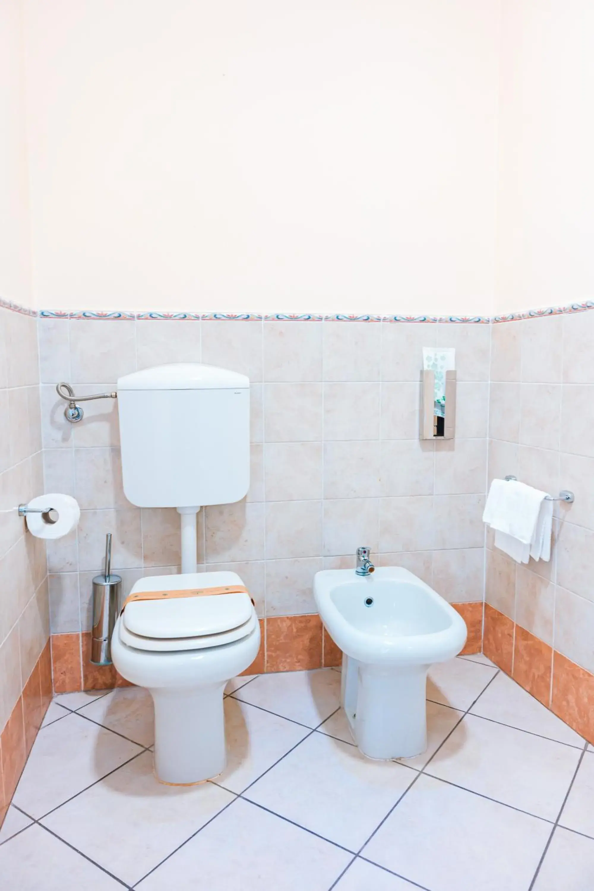 Bathroom in Hotel Torre della Vittoria 1928