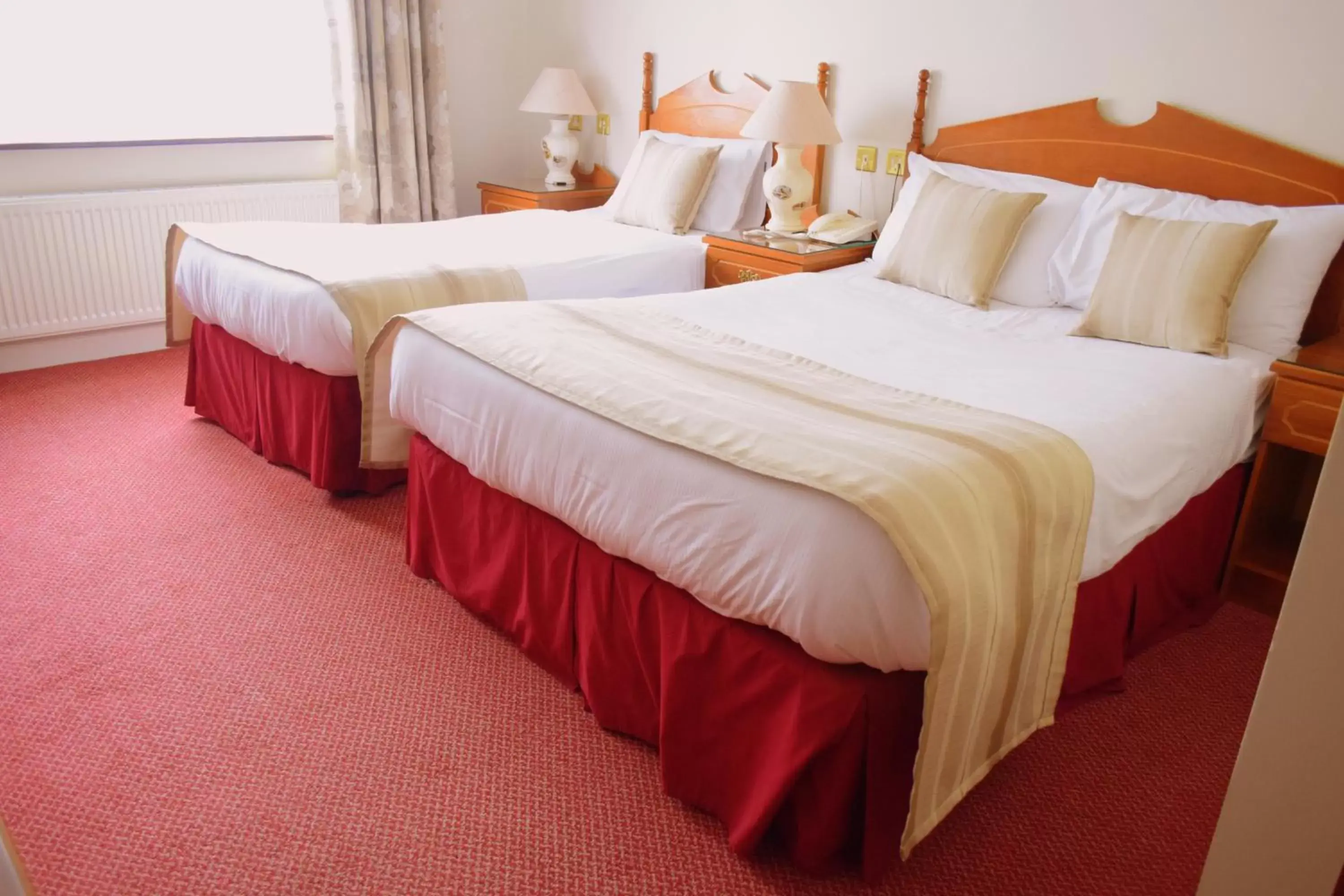 Bedroom, Bed in Rhu Glenn Hotel