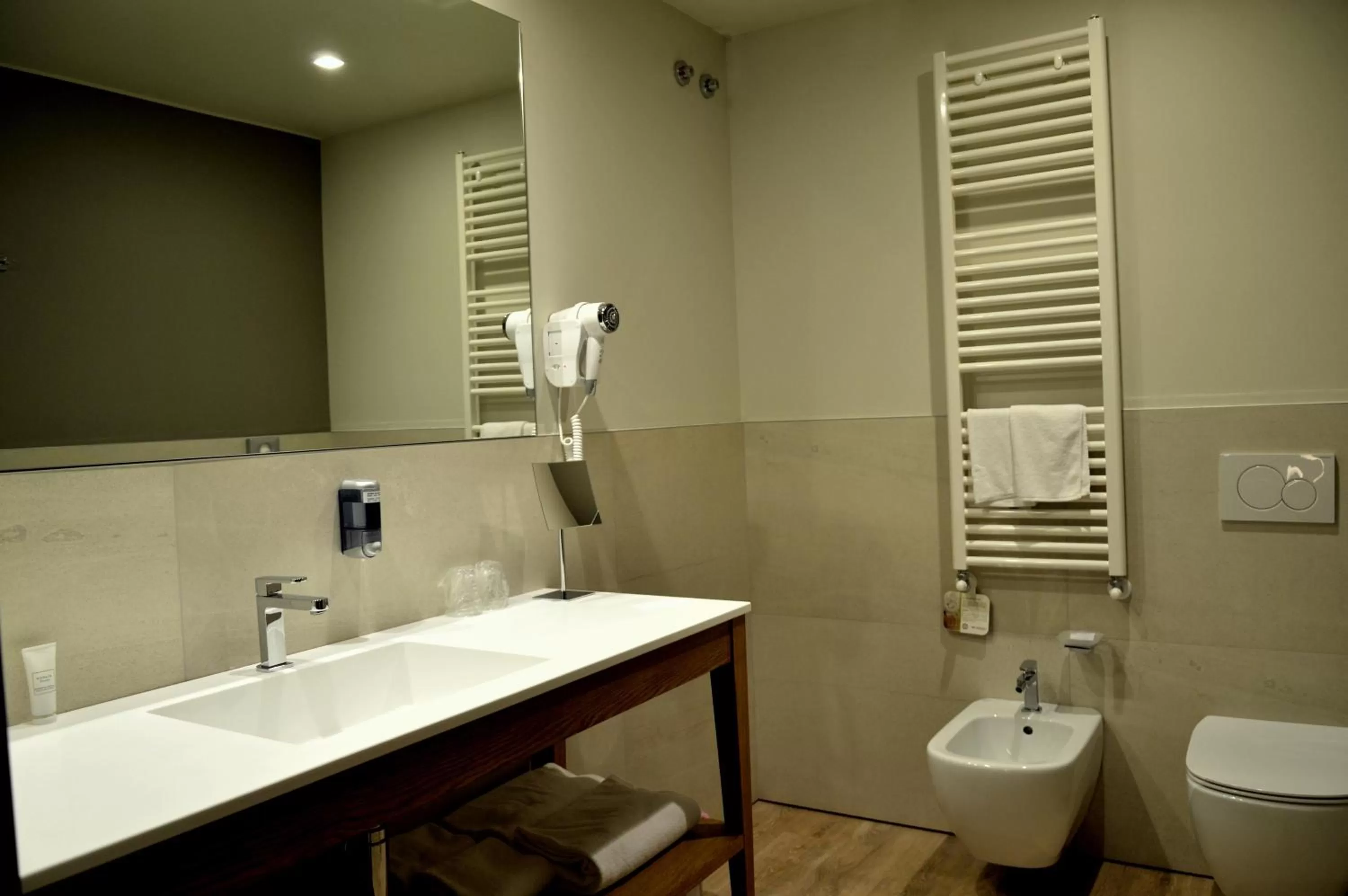 Bathroom in Best Western Plus Soave Hotel