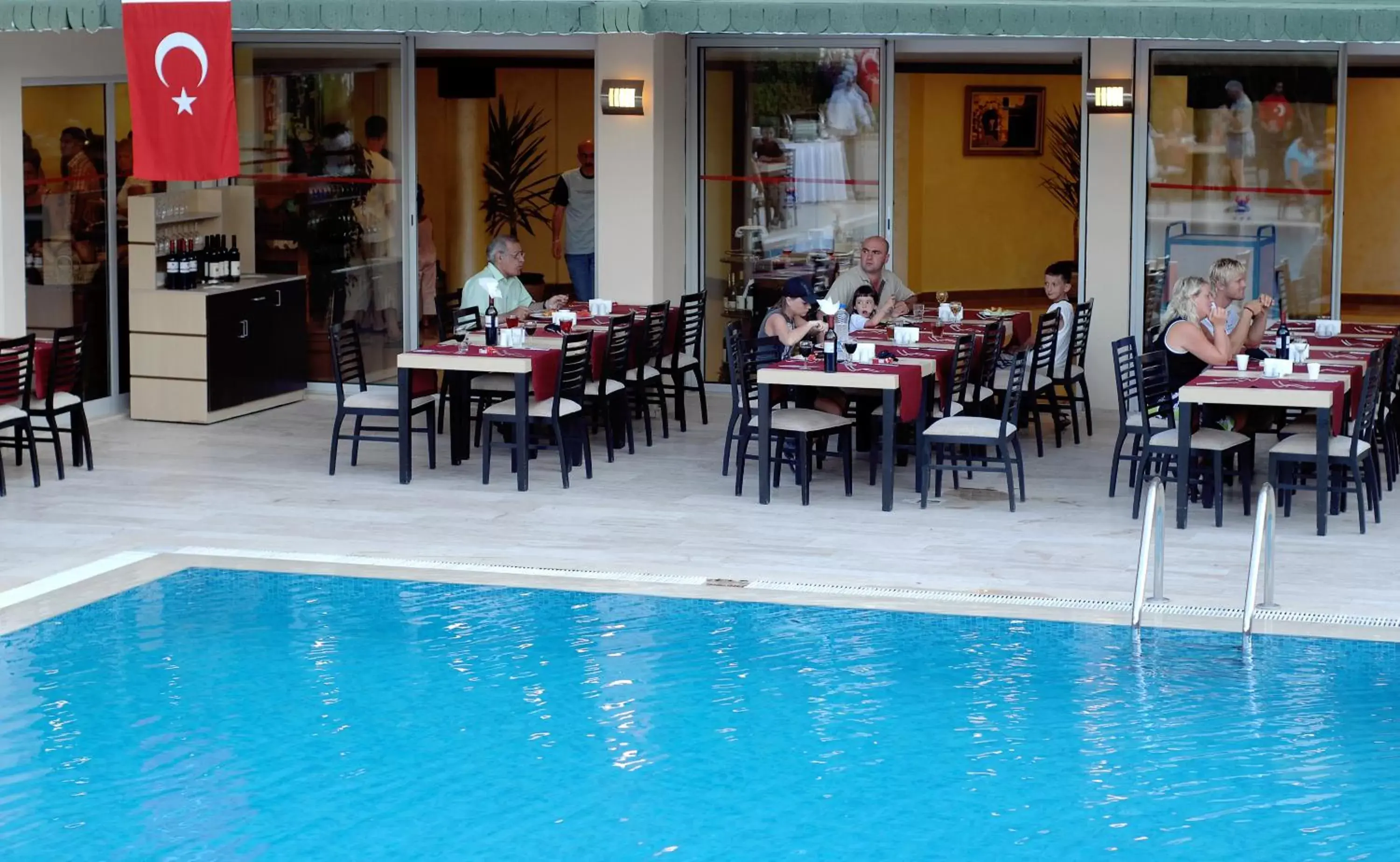 Restaurant/Places to Eat in Viking Nona Beach