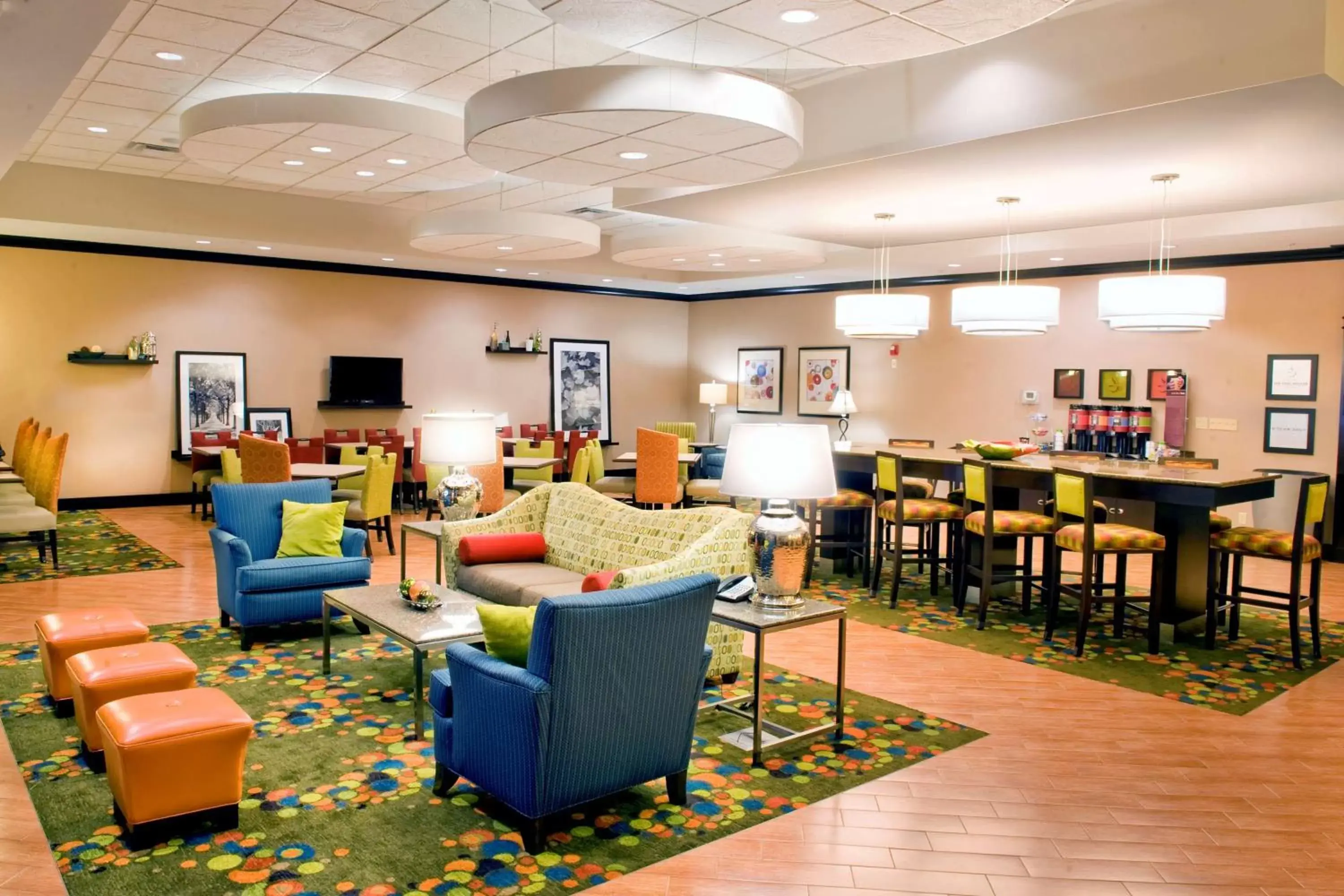 Lobby or reception in Hampton Inn Evansville Airport