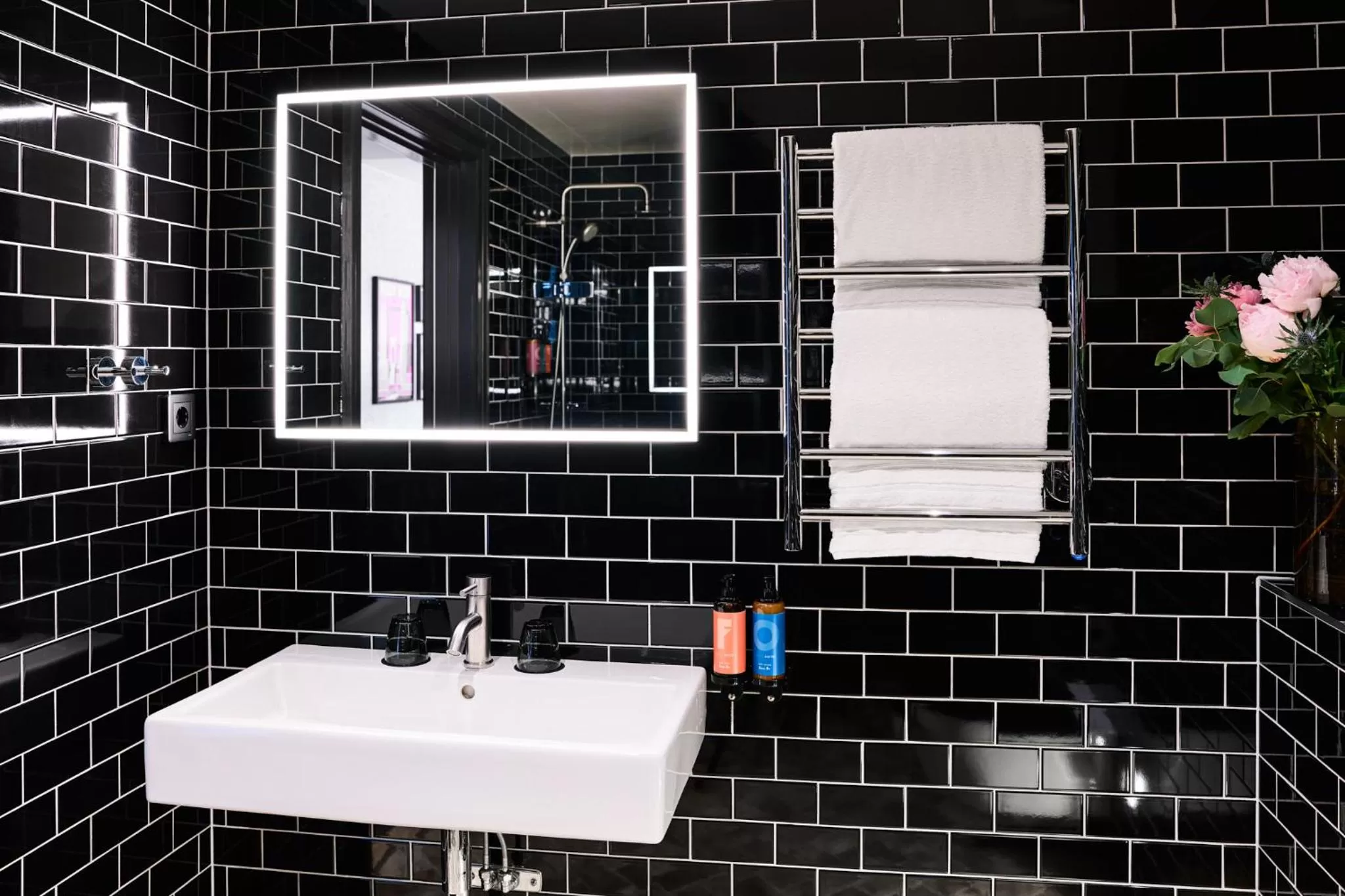 Bathroom in NOFO Hotel, WorldHotels Crafted