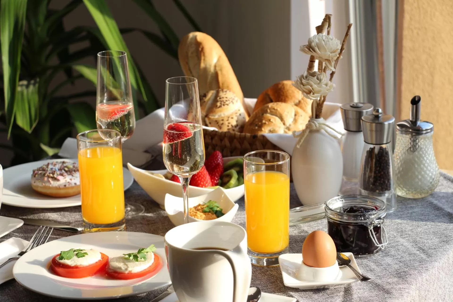 Food, Breakfast in Villa Aruba & Private SPA Suites