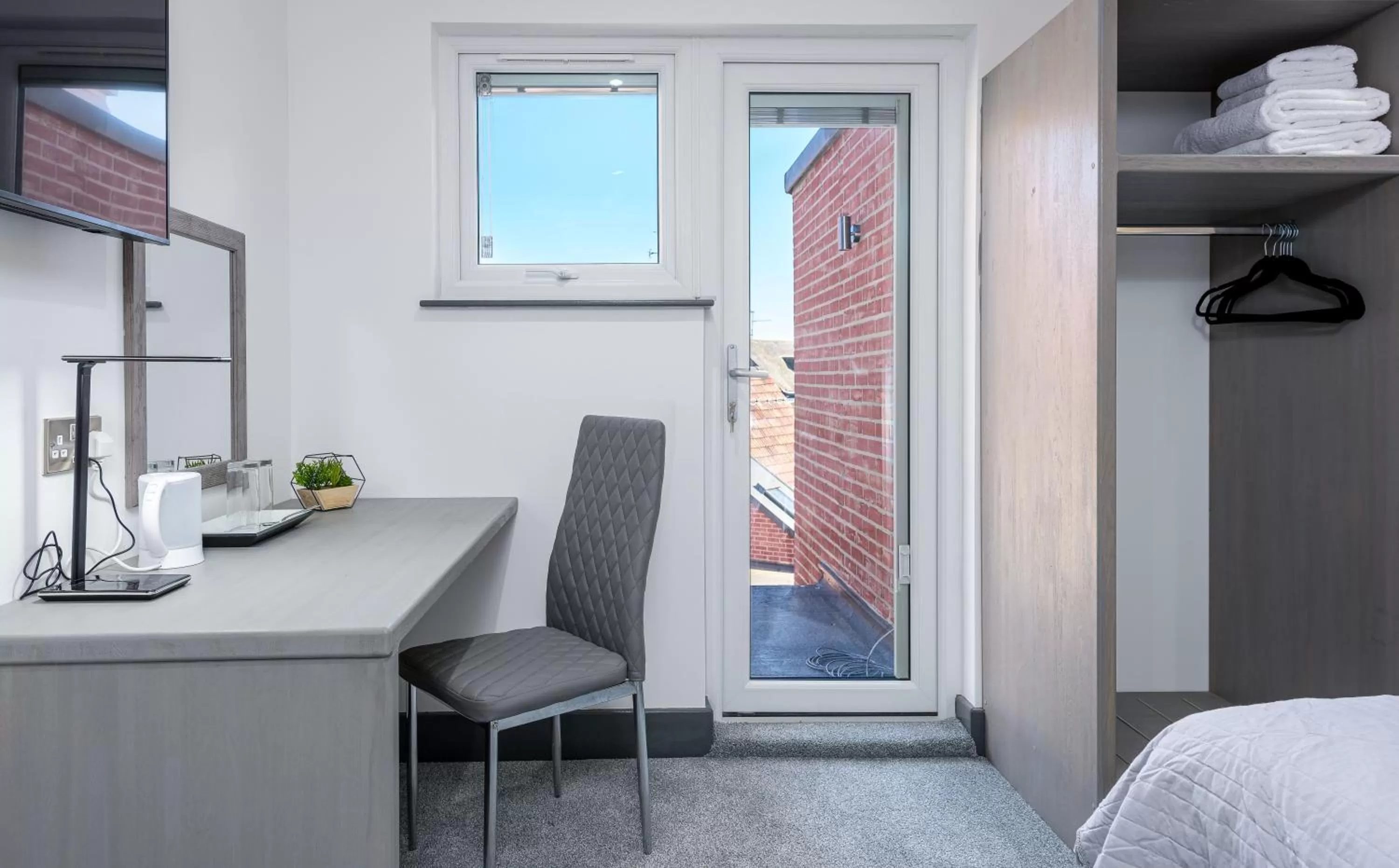 Bedroom, Bed in The Stanley Hotel