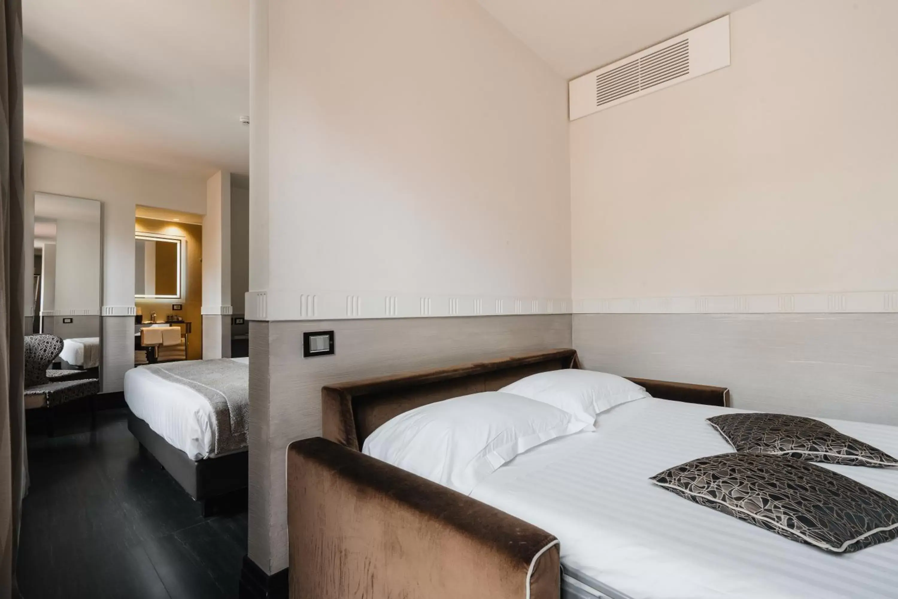 Bed in Unica Suites Rome Bed in Unica Suites Rome