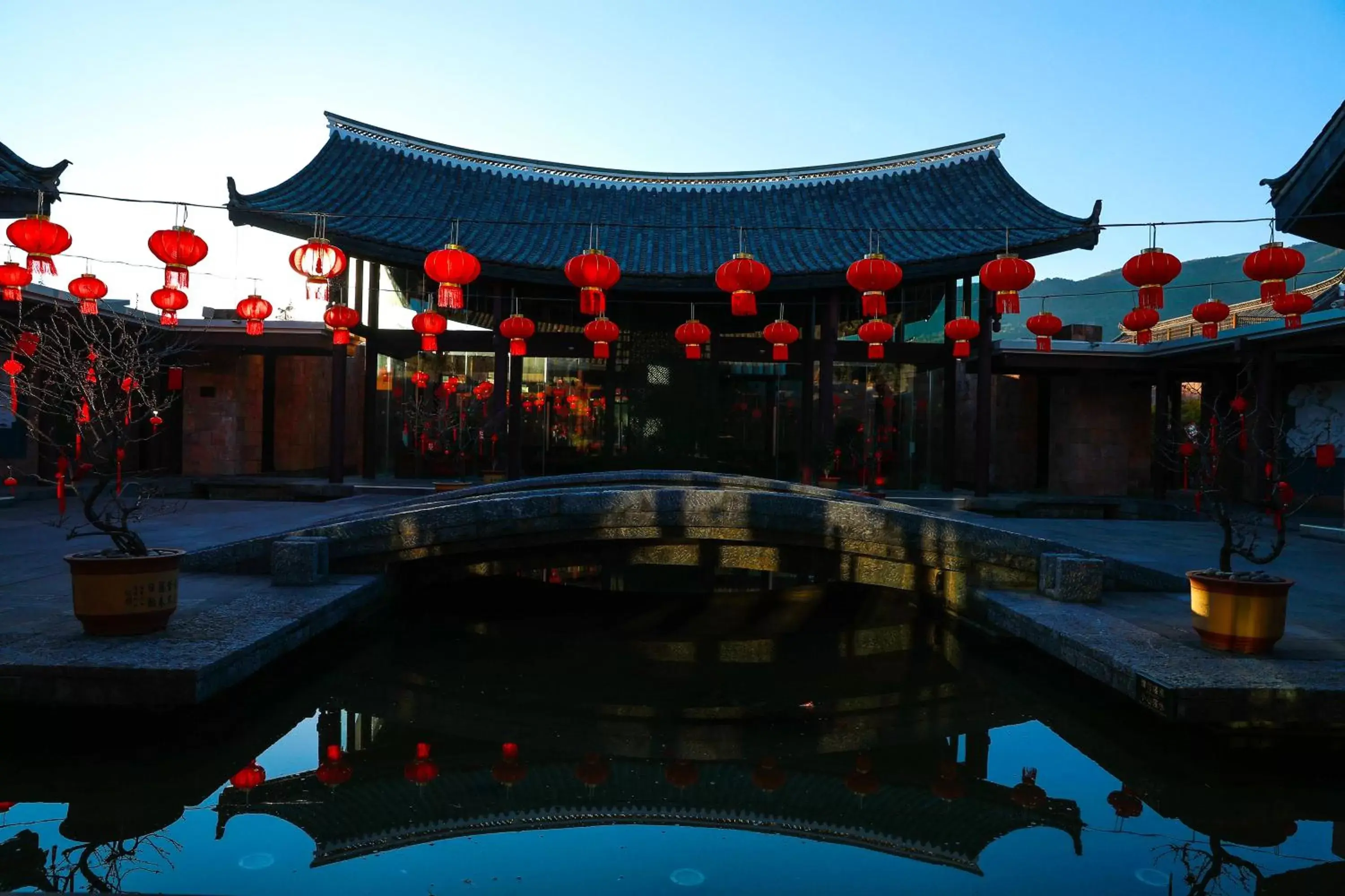 Lobby or reception, Swimming Pool in Banyan Tree Lijiang