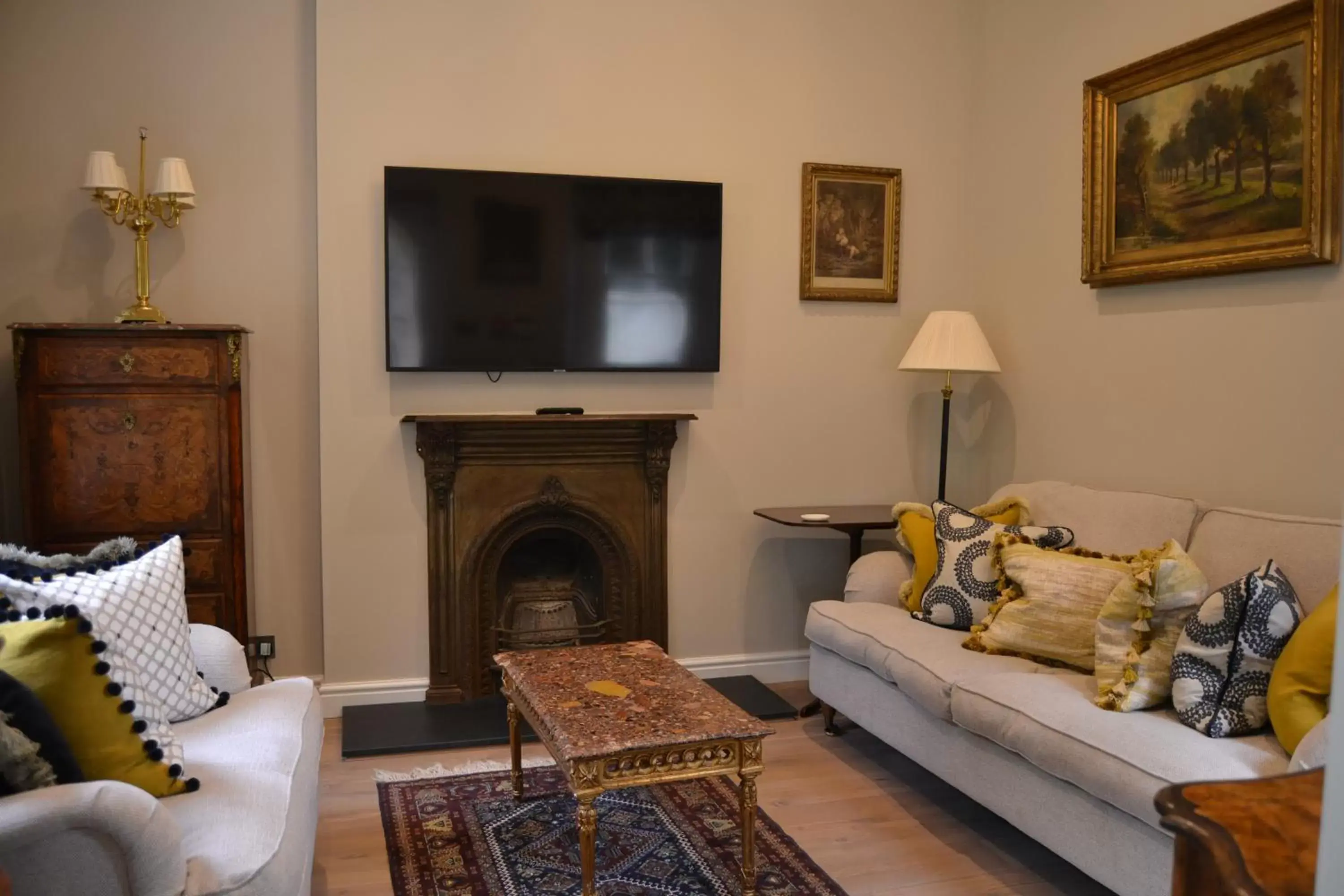 TV and multimedia, Seating Area in Lucknam Park Hotel