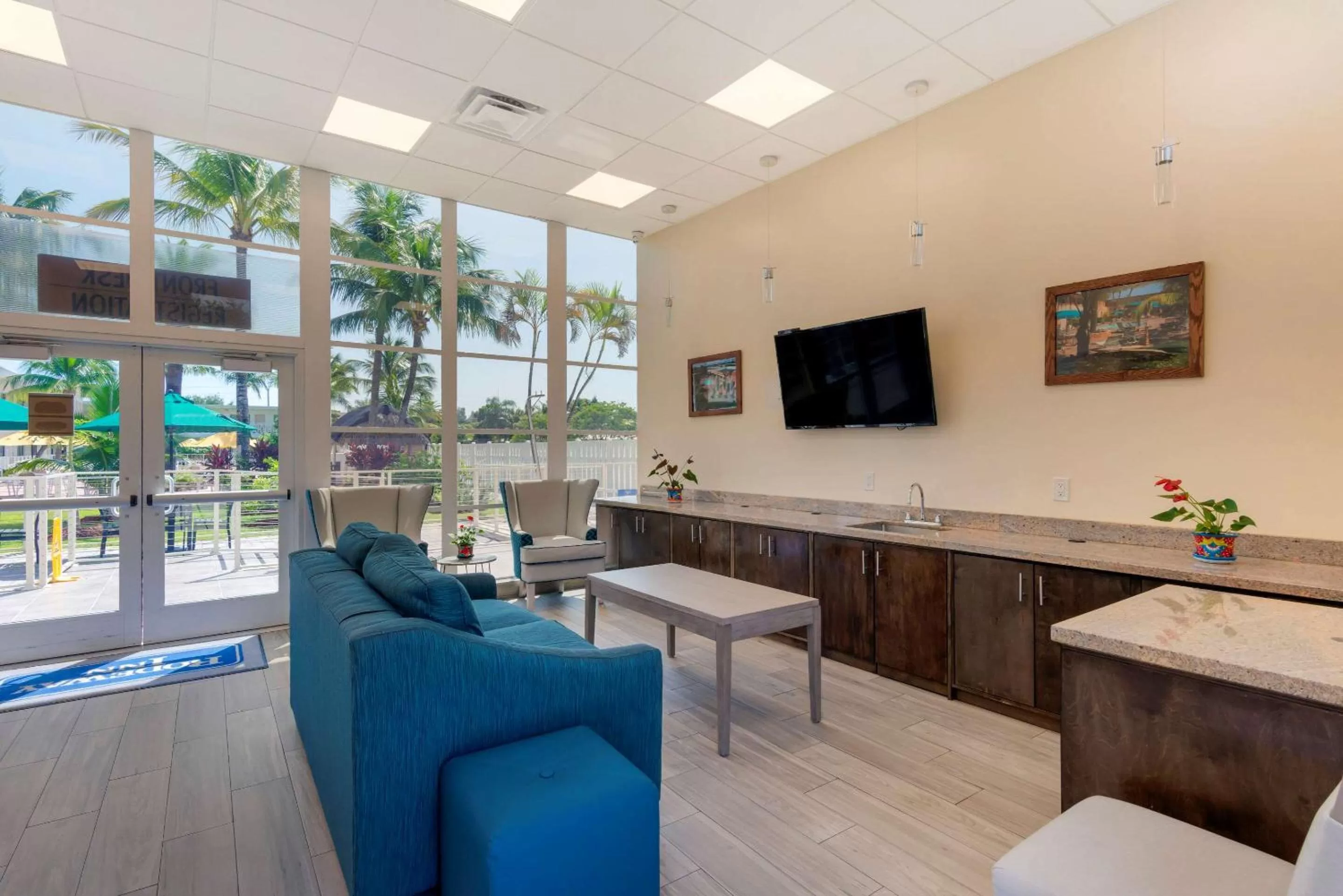 Lobby or reception in Downtown Hollywood Gardens Inn & Suites