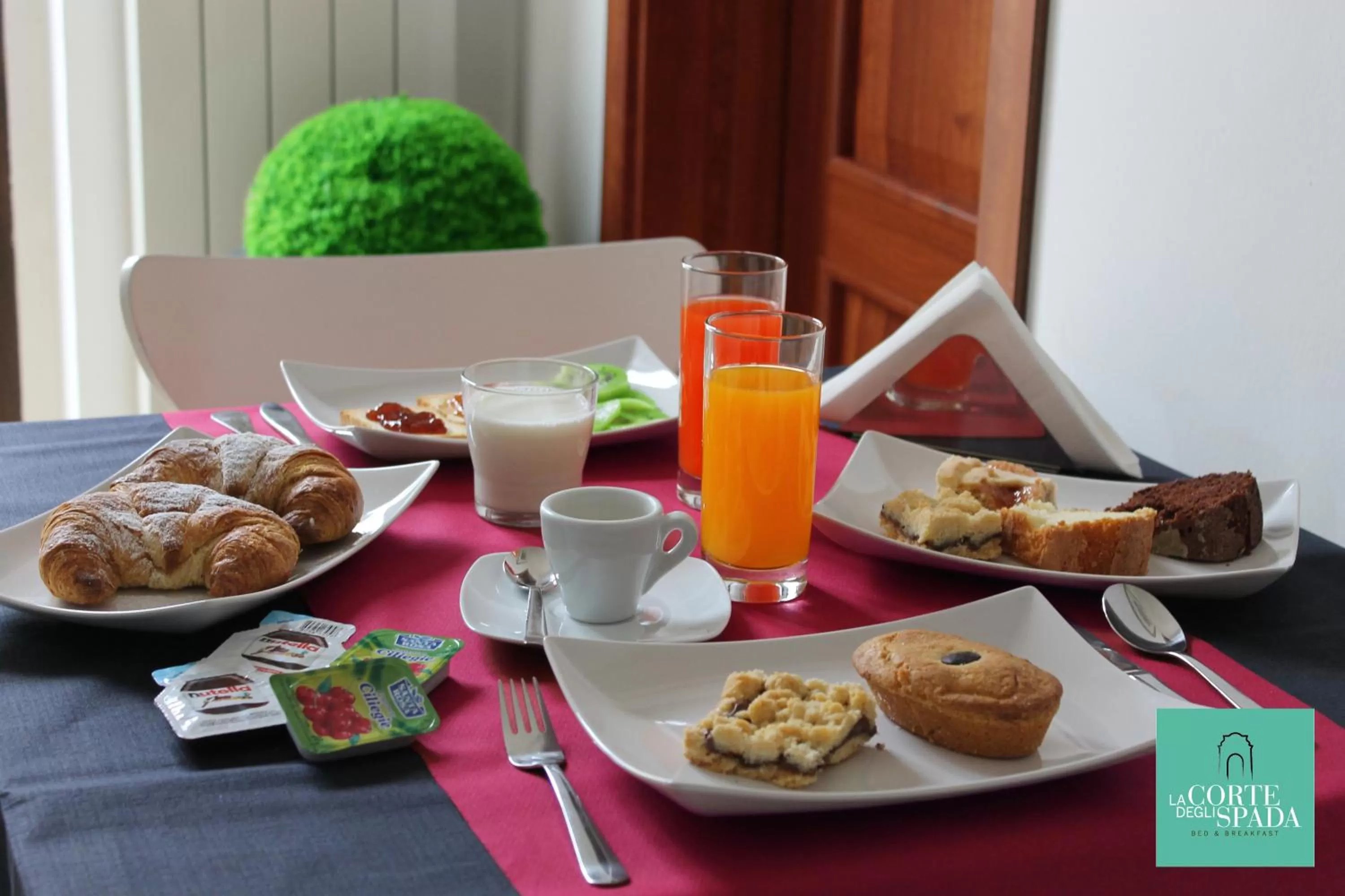 Breakfast in La Corte degli Spada - Borgo Antico del Salento