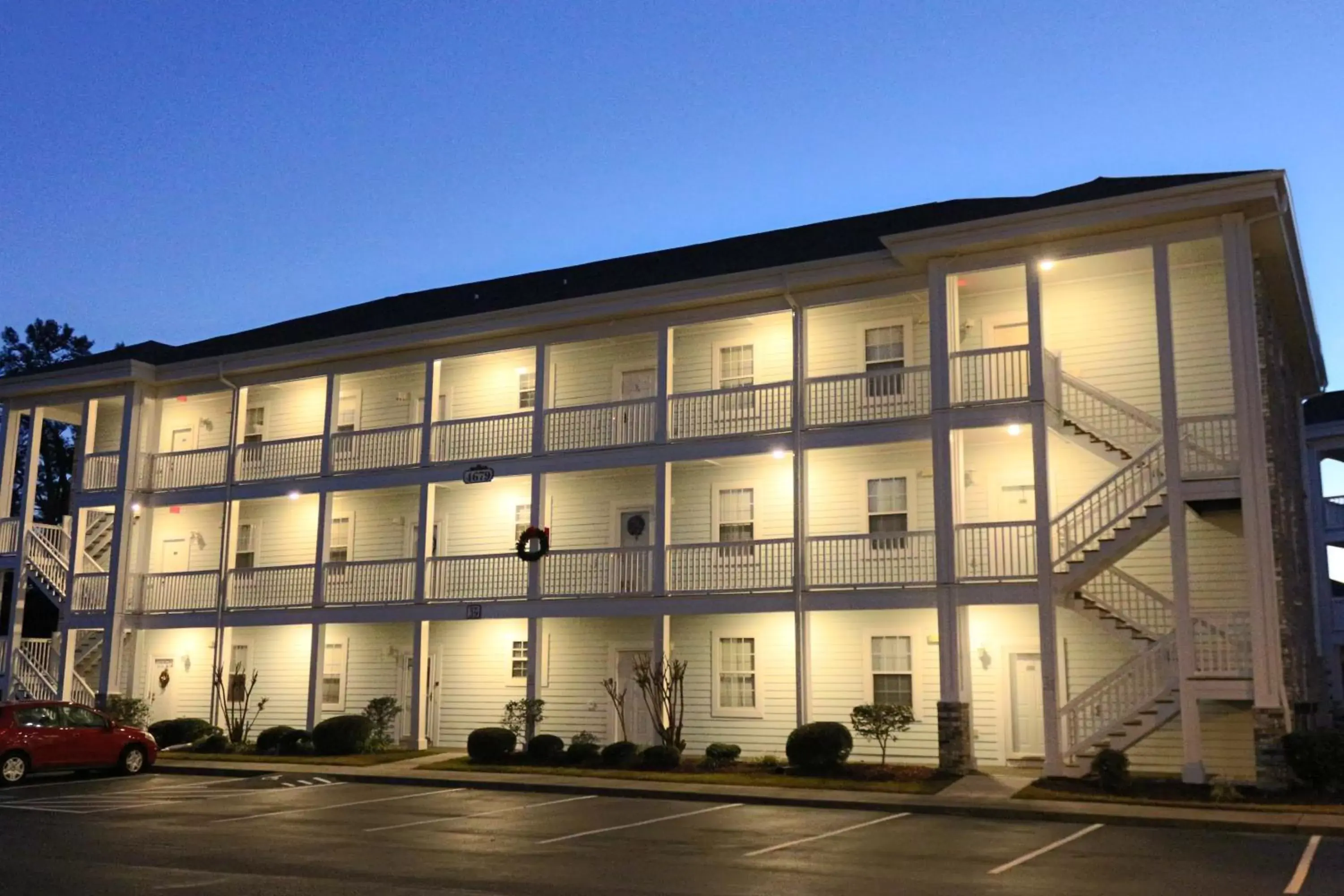 Facade/entrance, Property Building in Myrtlewood Condos