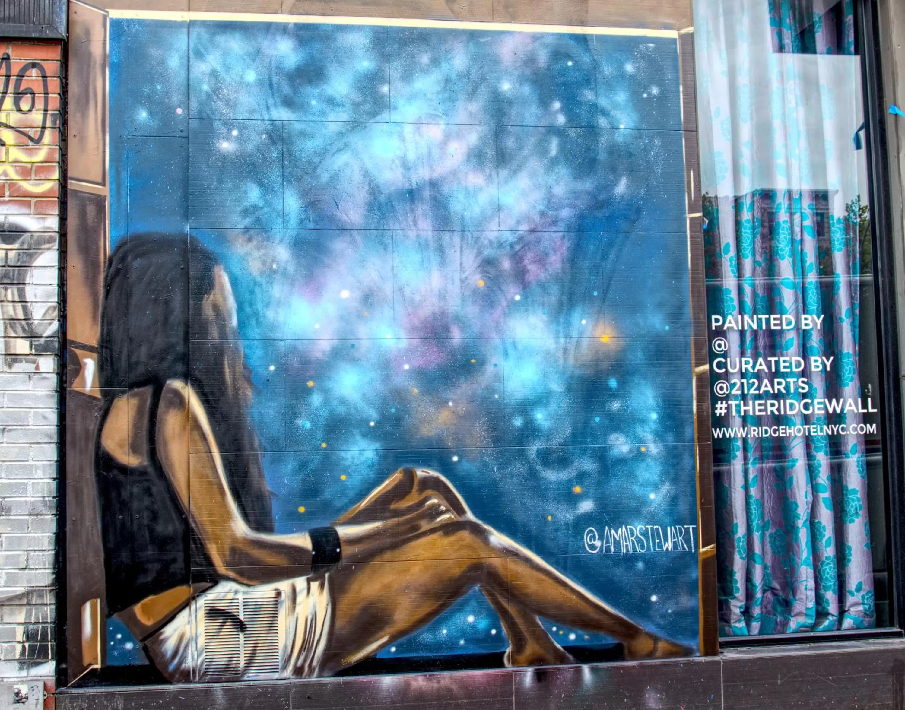 Facade/entrance in The Ridge