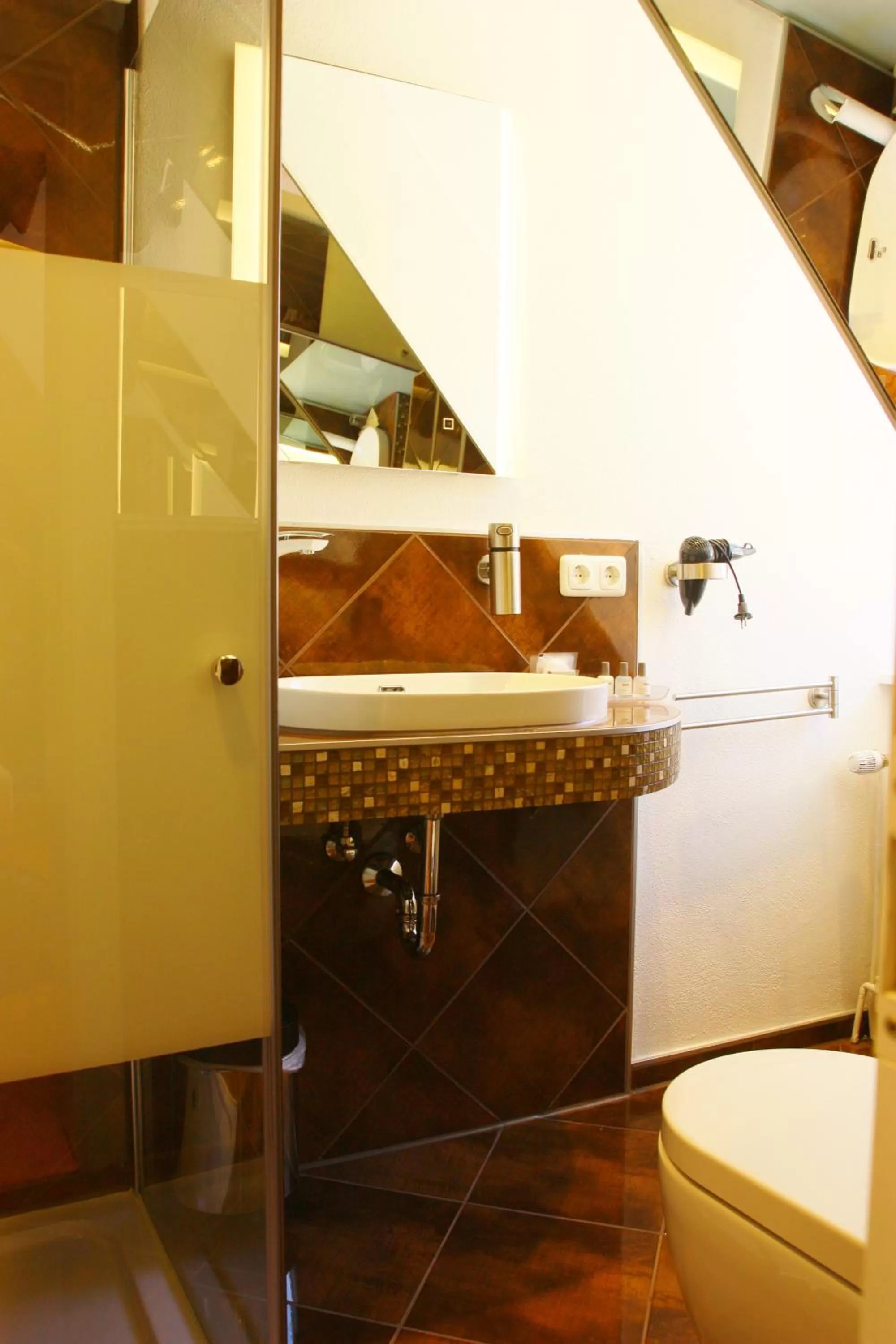 Photo of the whole room in Hotel am Schloss