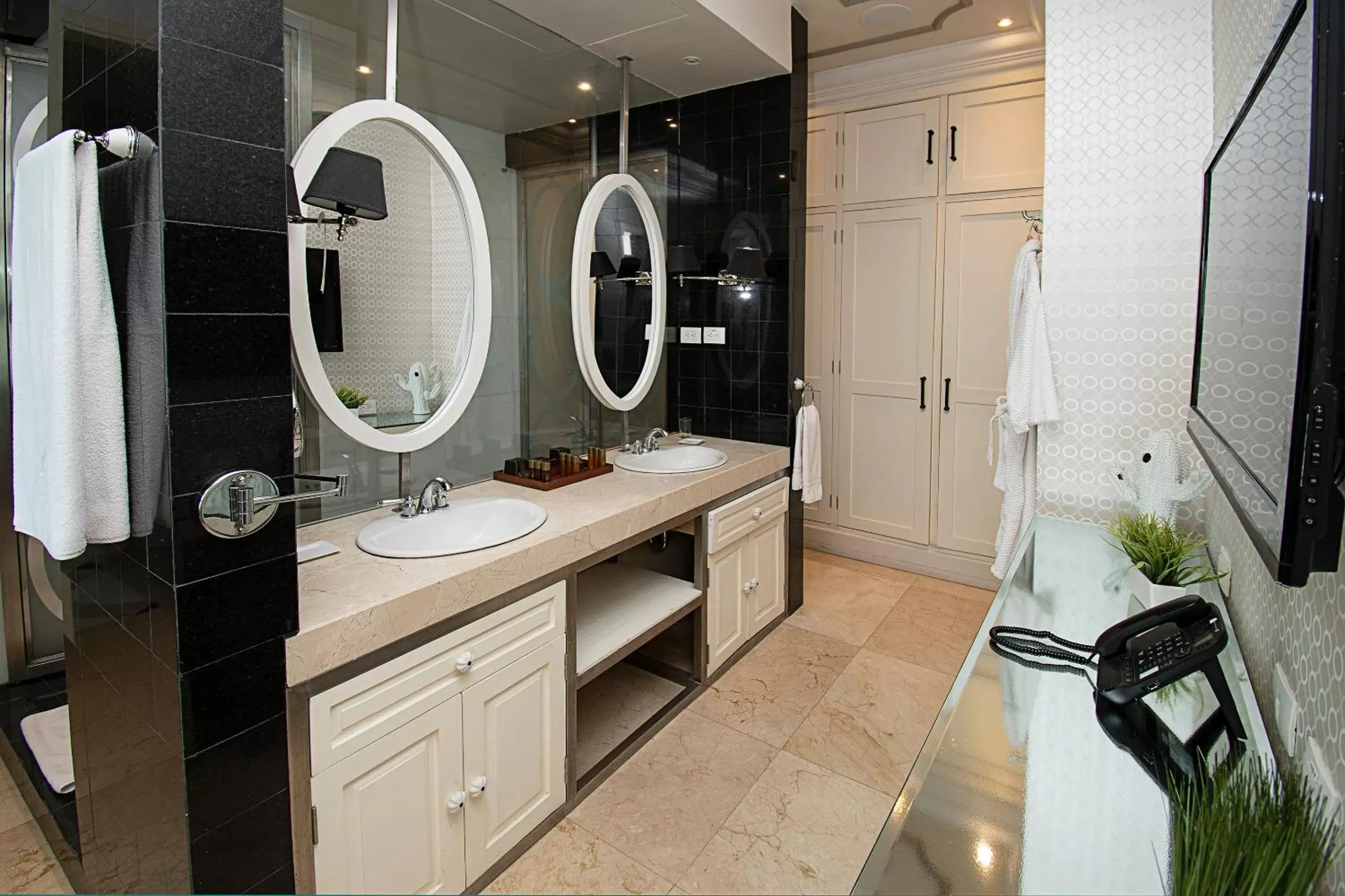 Bathroom in Hotel Caribe by Faranda Grand, a member of Radisson Individuals