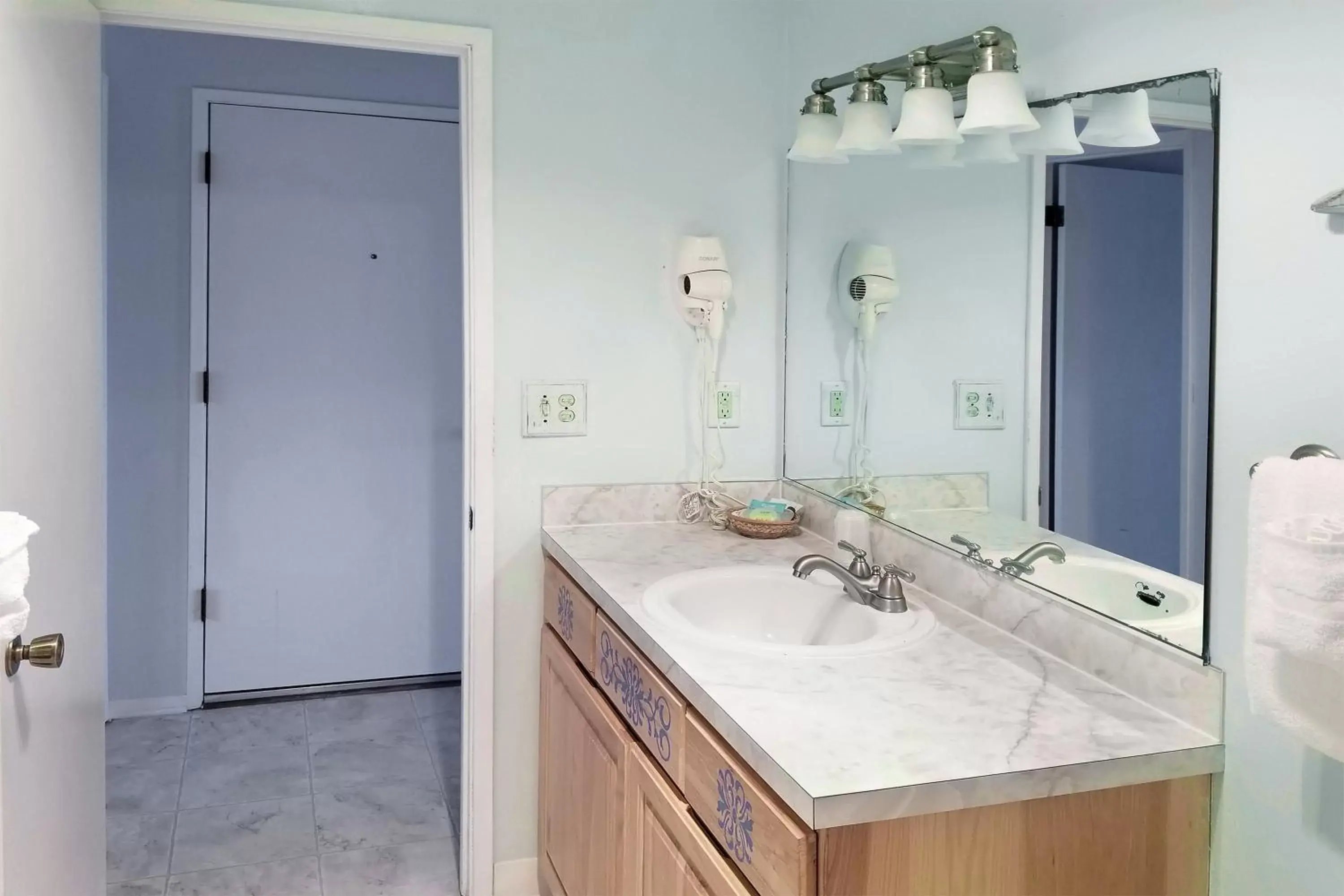 Bathroom in Ocean Terrace Condominiums