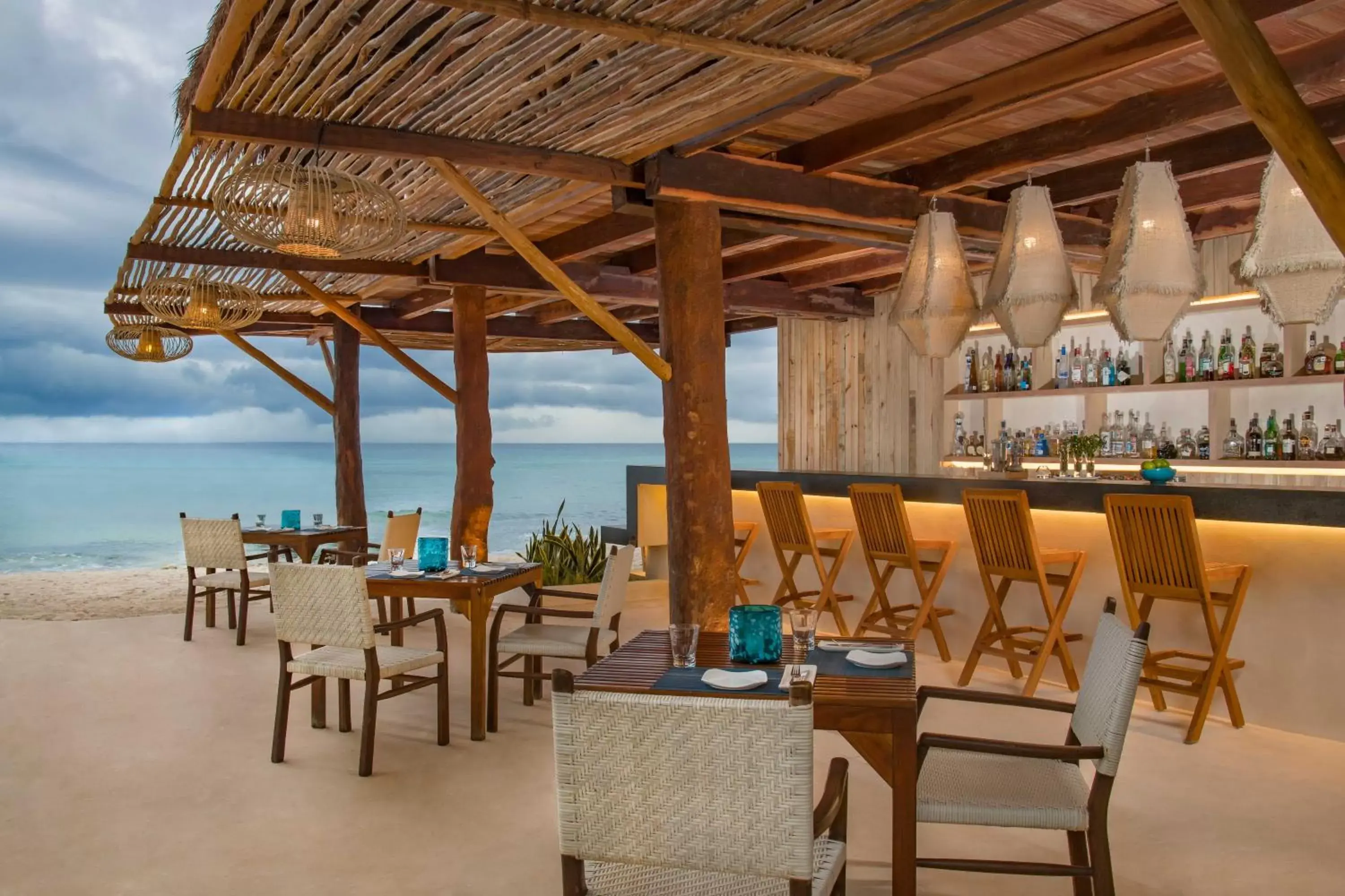 Lounge or bar, Restaurant/Places to Eat in Viceroy Riviera Maya, a Luxury Villa Resort