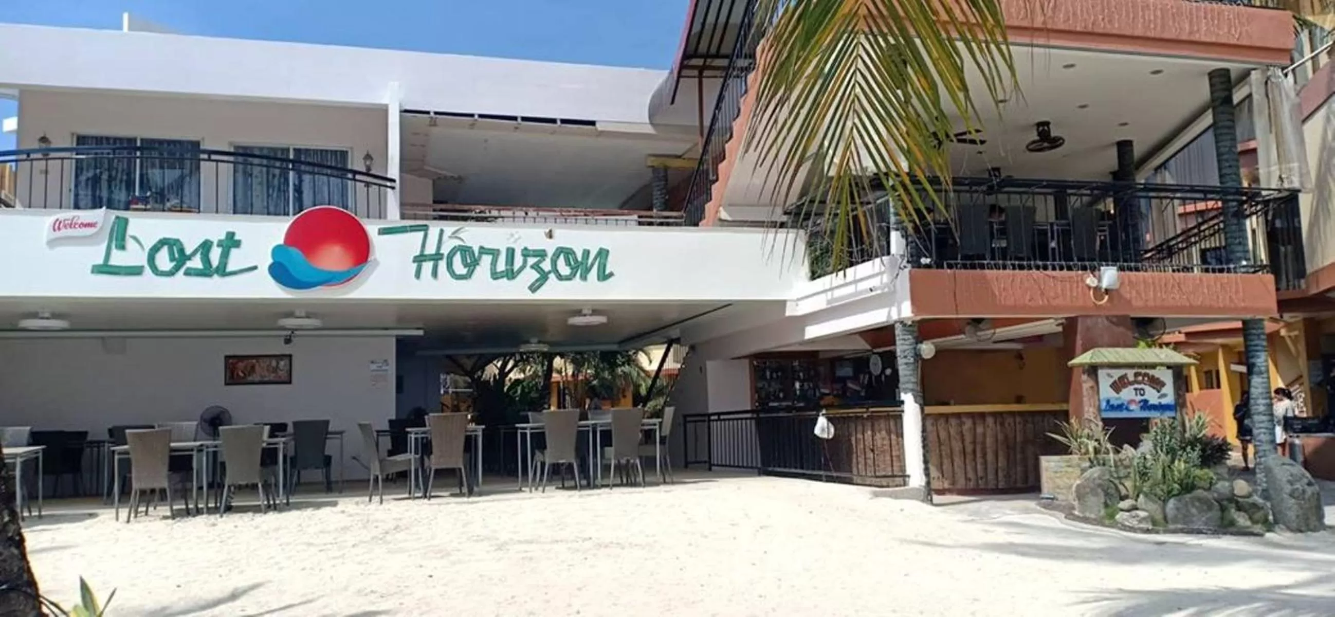 Restaurant/places to eat in Lost Horizon Beach Dive Resort