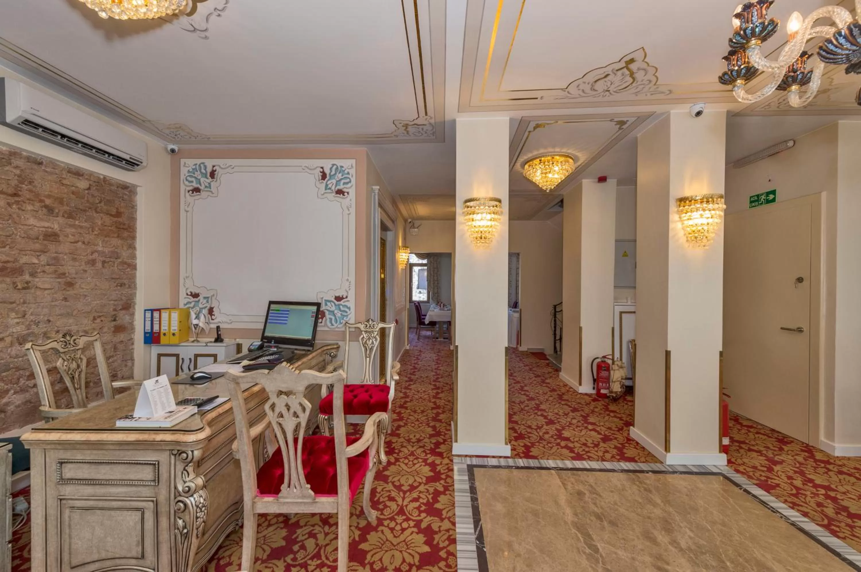 Lobby or reception in Galatower Hotel