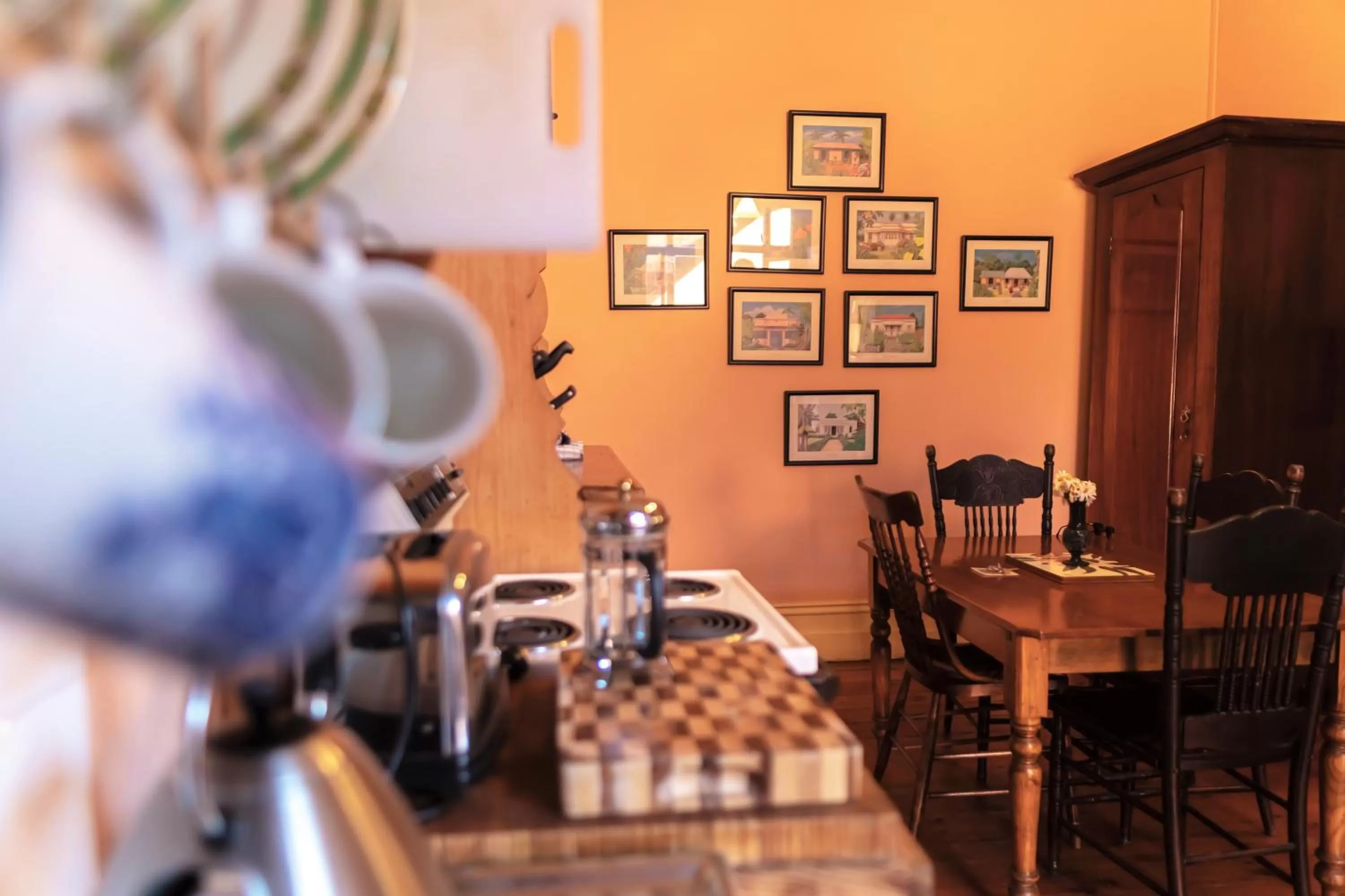 kitchen in North Adelaide Heritage Cottages & Apartments