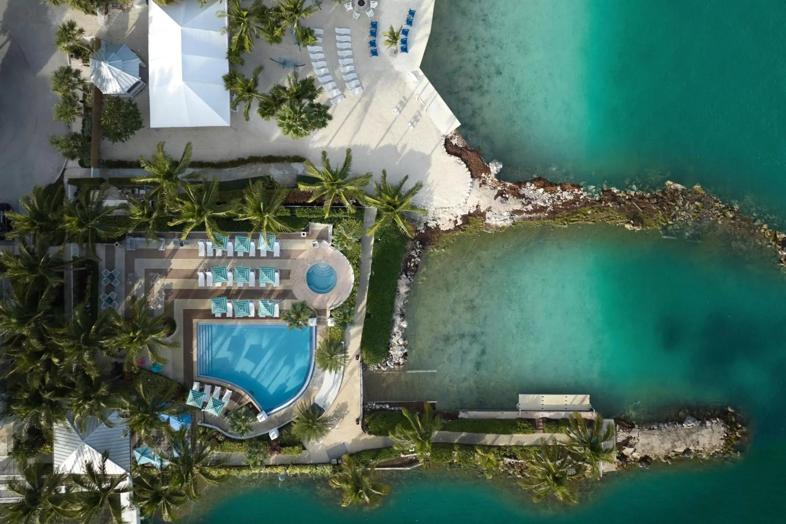 Swimming pool, Bird's-eye View in Courtyard by Marriott Faro Blanco Resort