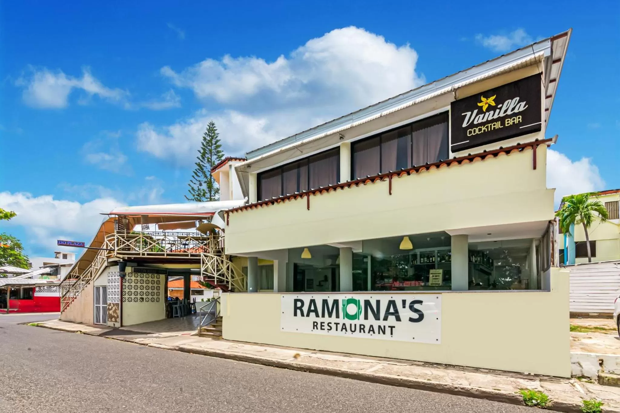 Facade/entrance in Hotel Plaza Europa