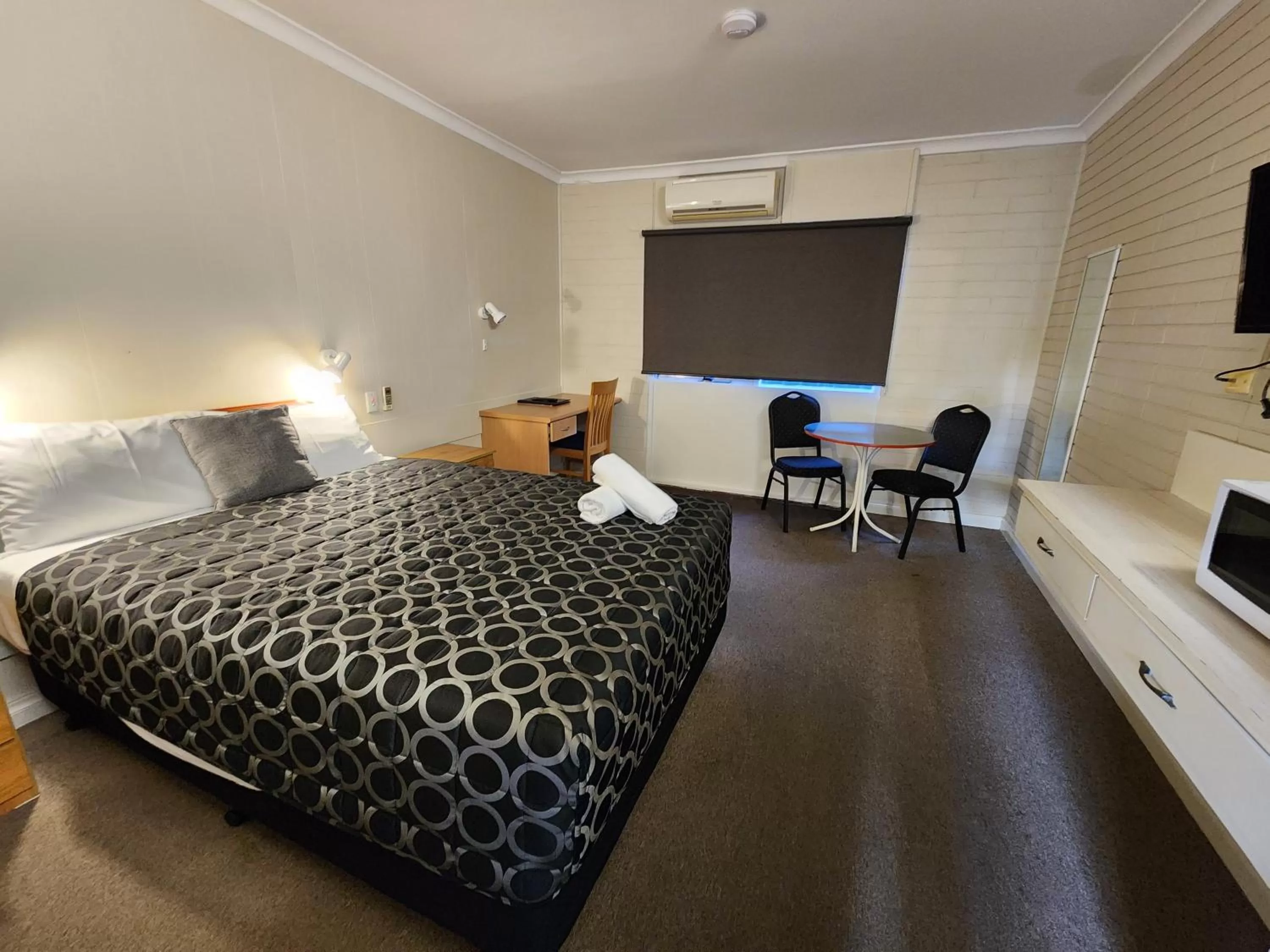 Bed in Hume Inn Motel Albury CBD