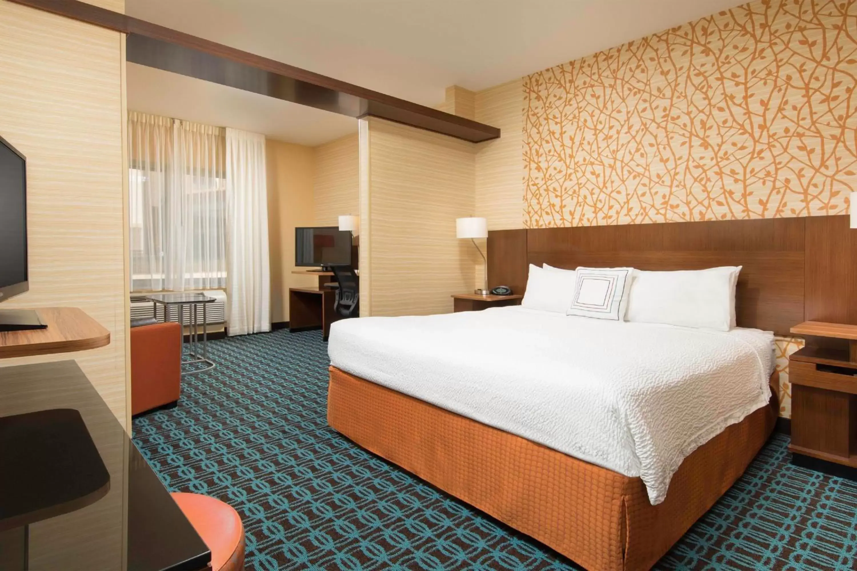 Photo of the whole room, Bed in Fairfield by Marriott Inn & Suites Knoxville Turkey Creek