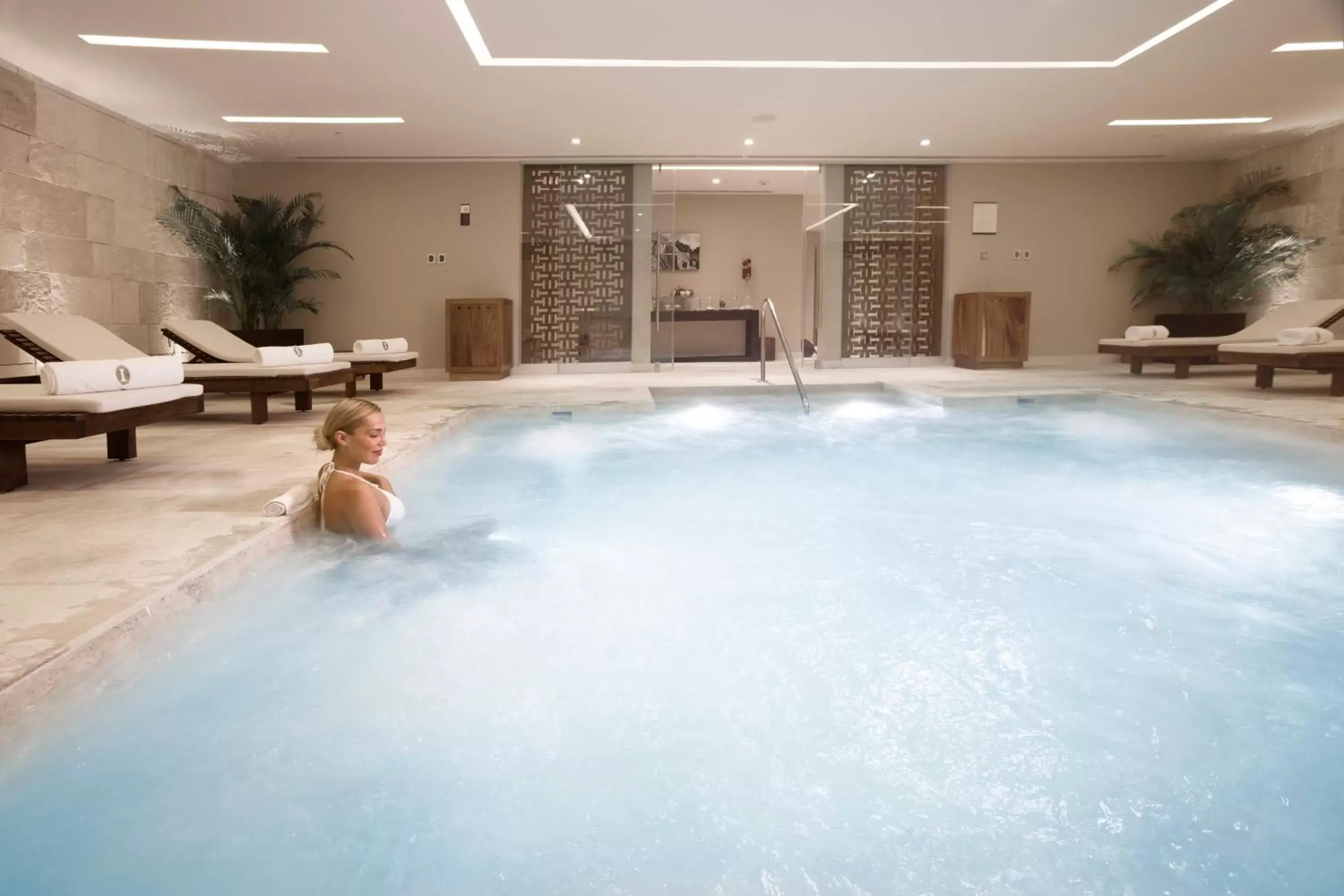 Spa and wellness centre/facilities, Swimming Pool in InterContinental Presidente Cancun Resort
