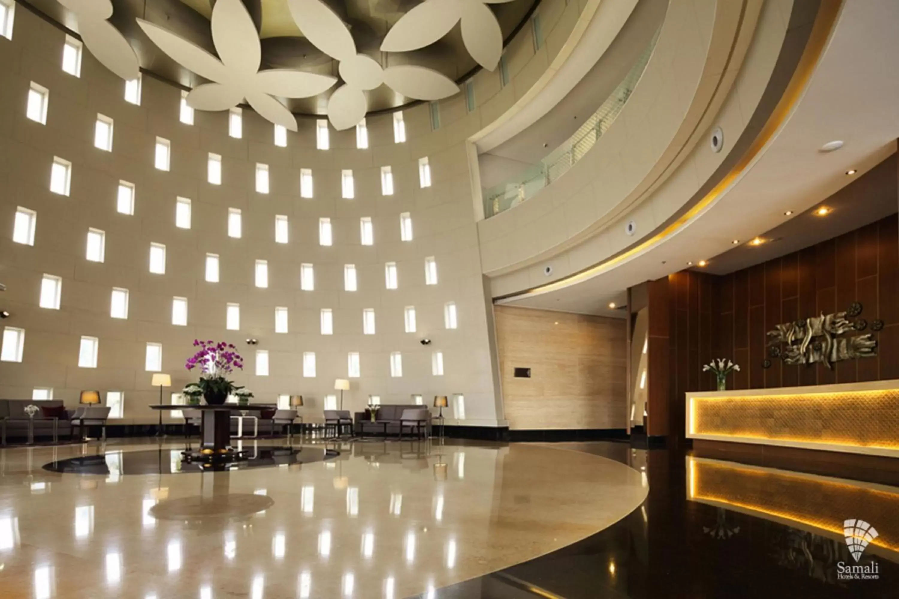 Lobby or reception in d'primahotel Tangerang