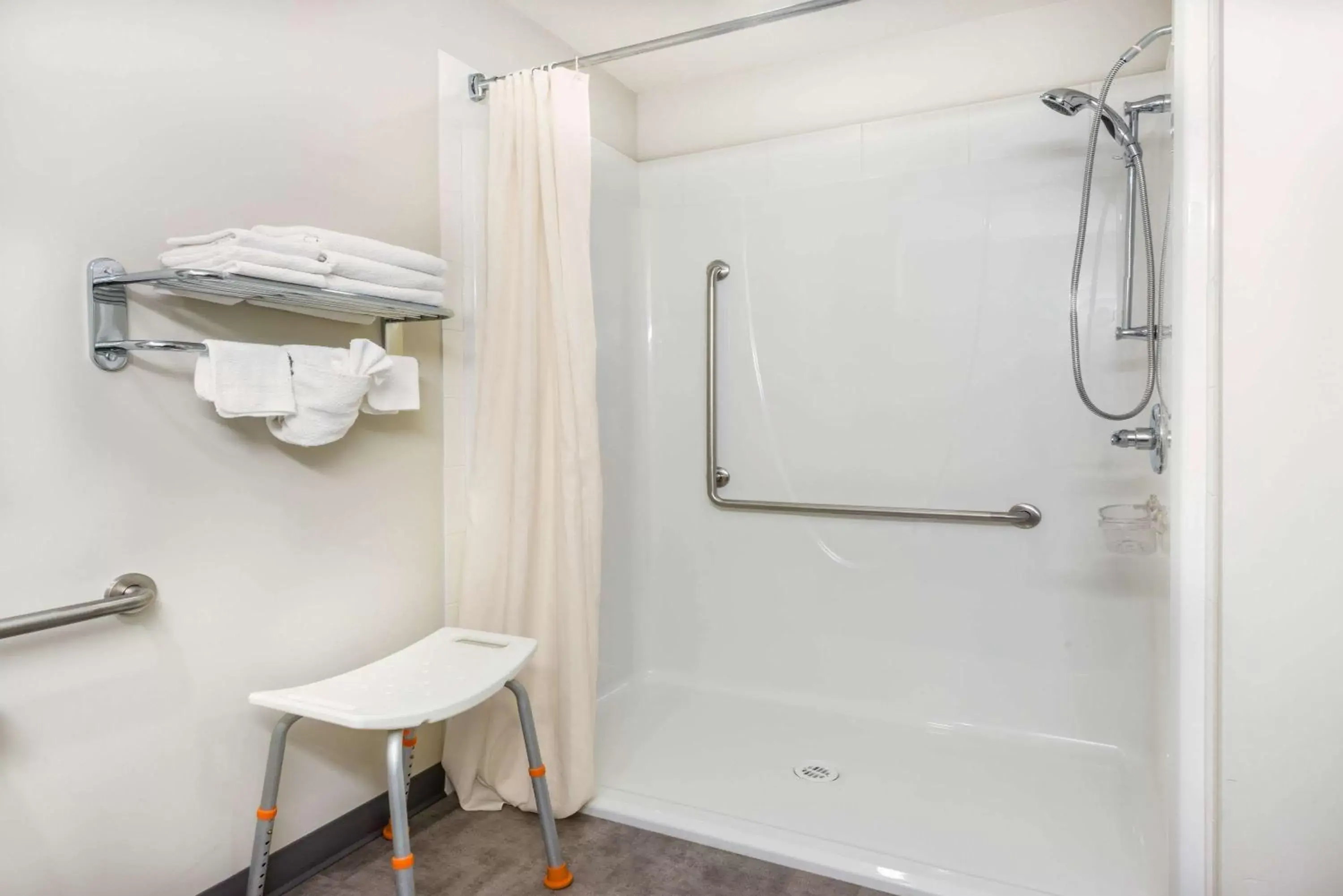 Shower, Bathroom in Super 8 by Wyndham Innisfail