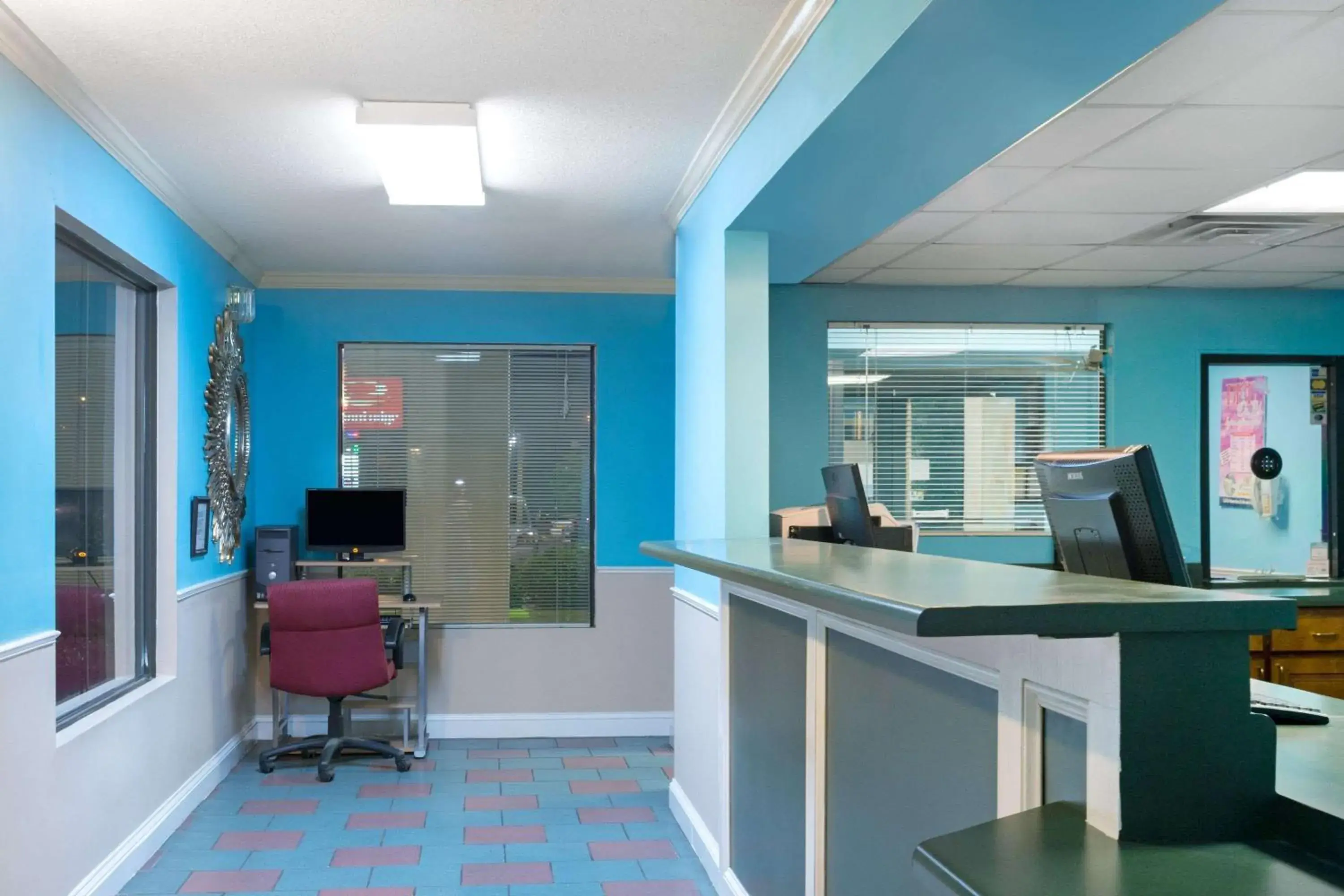 Lobby or reception in Super 8 by Wyndham Brunswick South I-95 Lobby or reception in Super 8 by Wyndham Brunswick South I-95