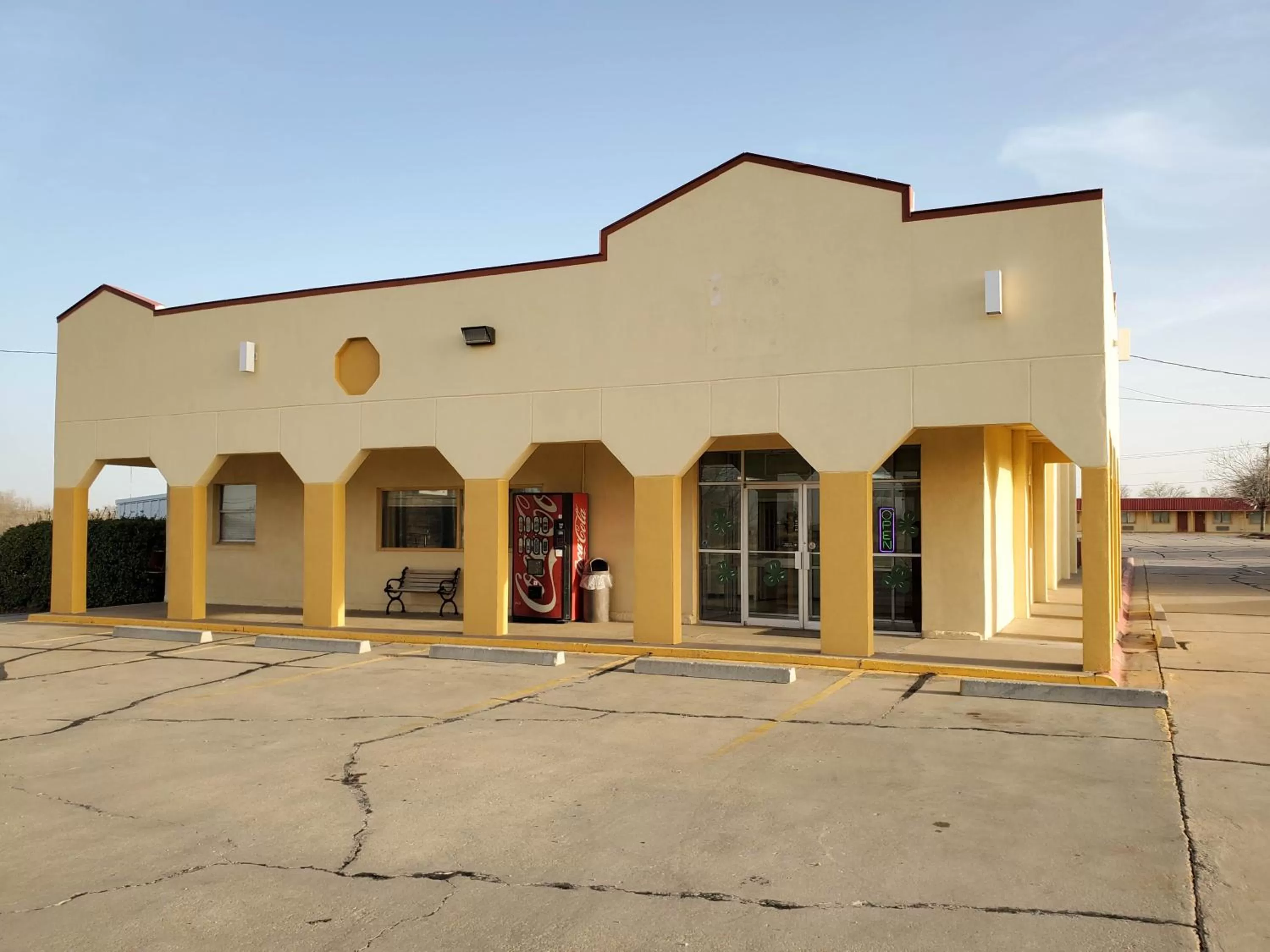 Property building in Motel 6 Shamrock TX