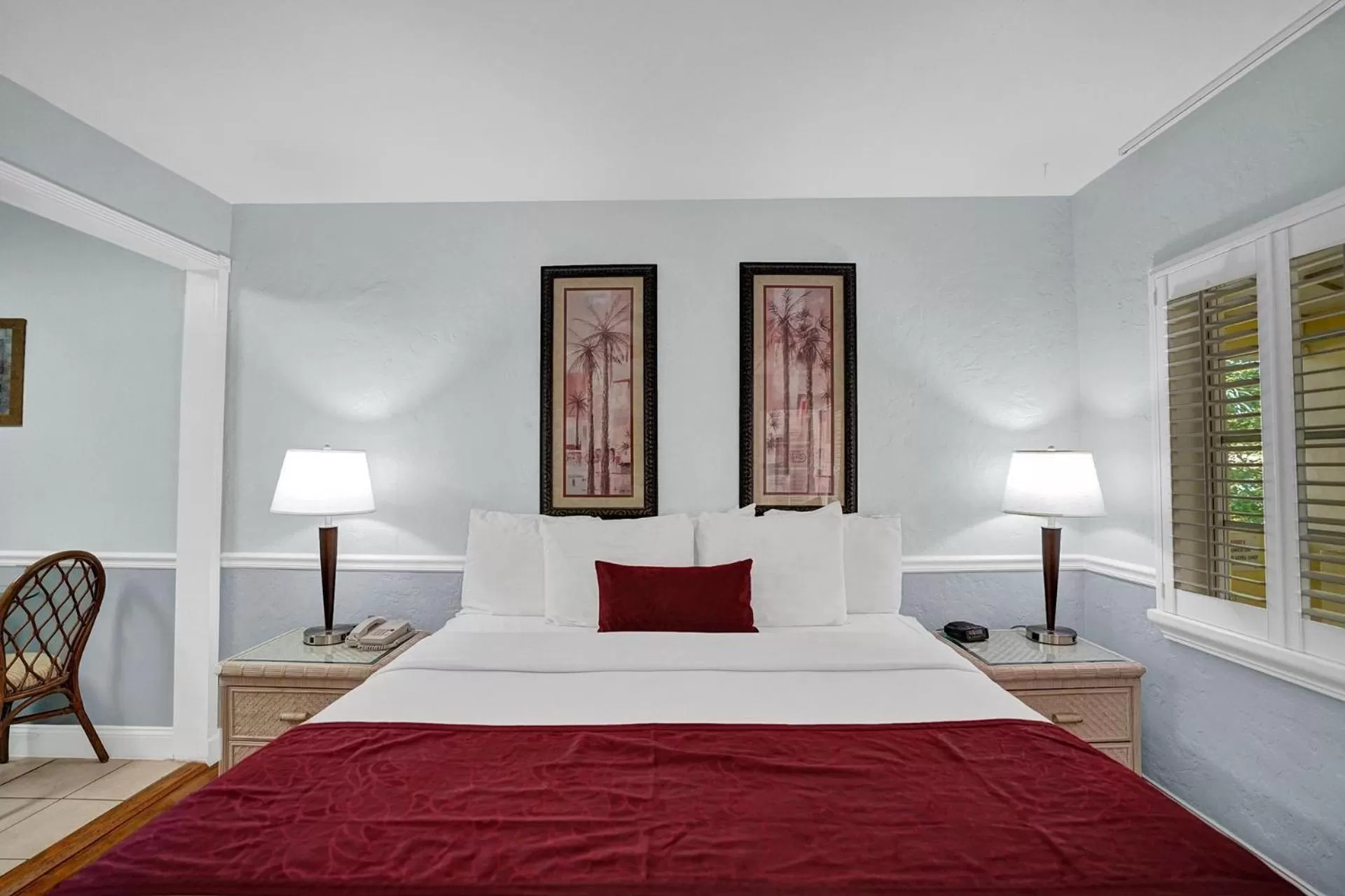 Bed in The Worthington Resorts - Clothing Optional - Men Only - Solo hombres