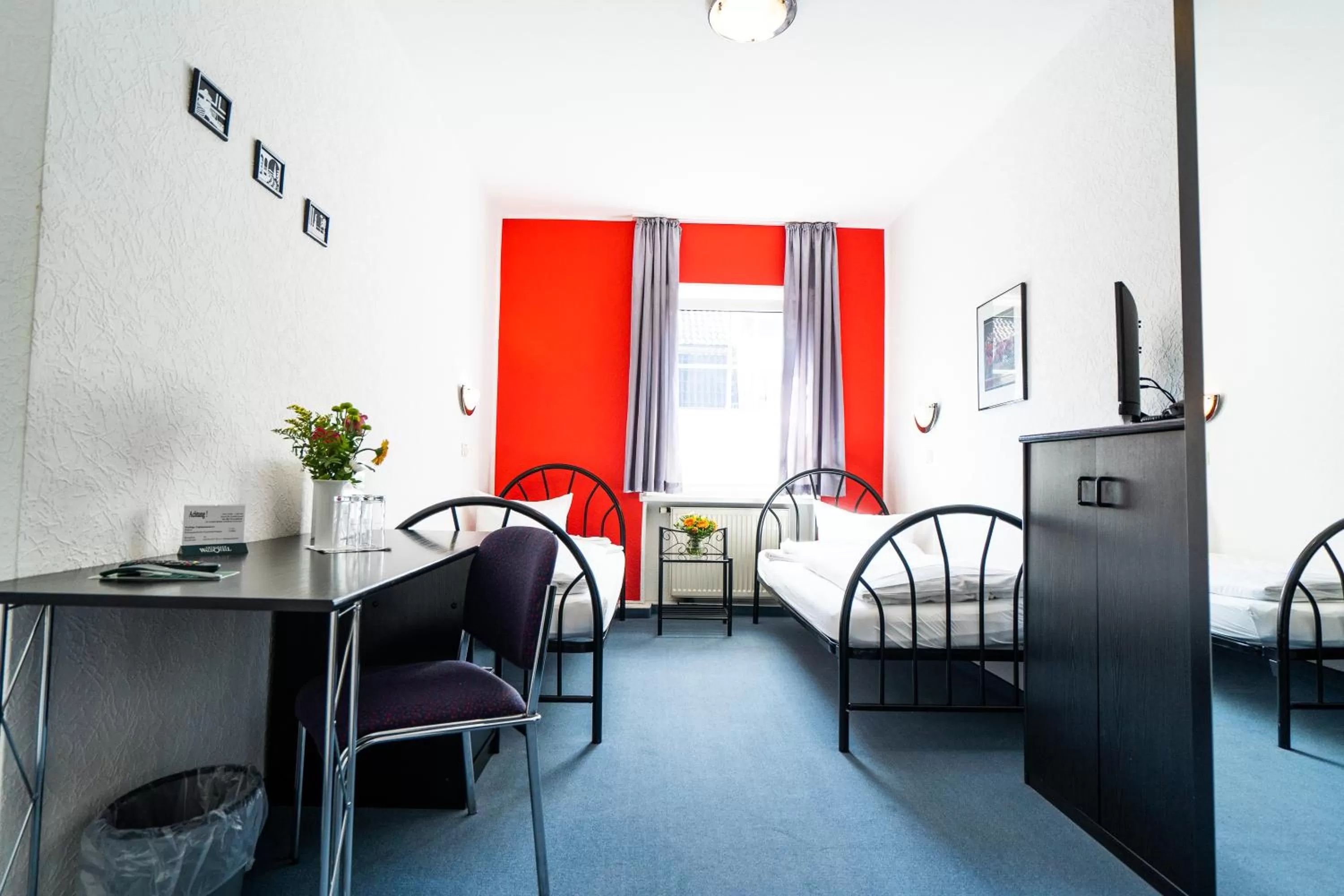 Photo of the whole room, Bed in Hotel Tanne