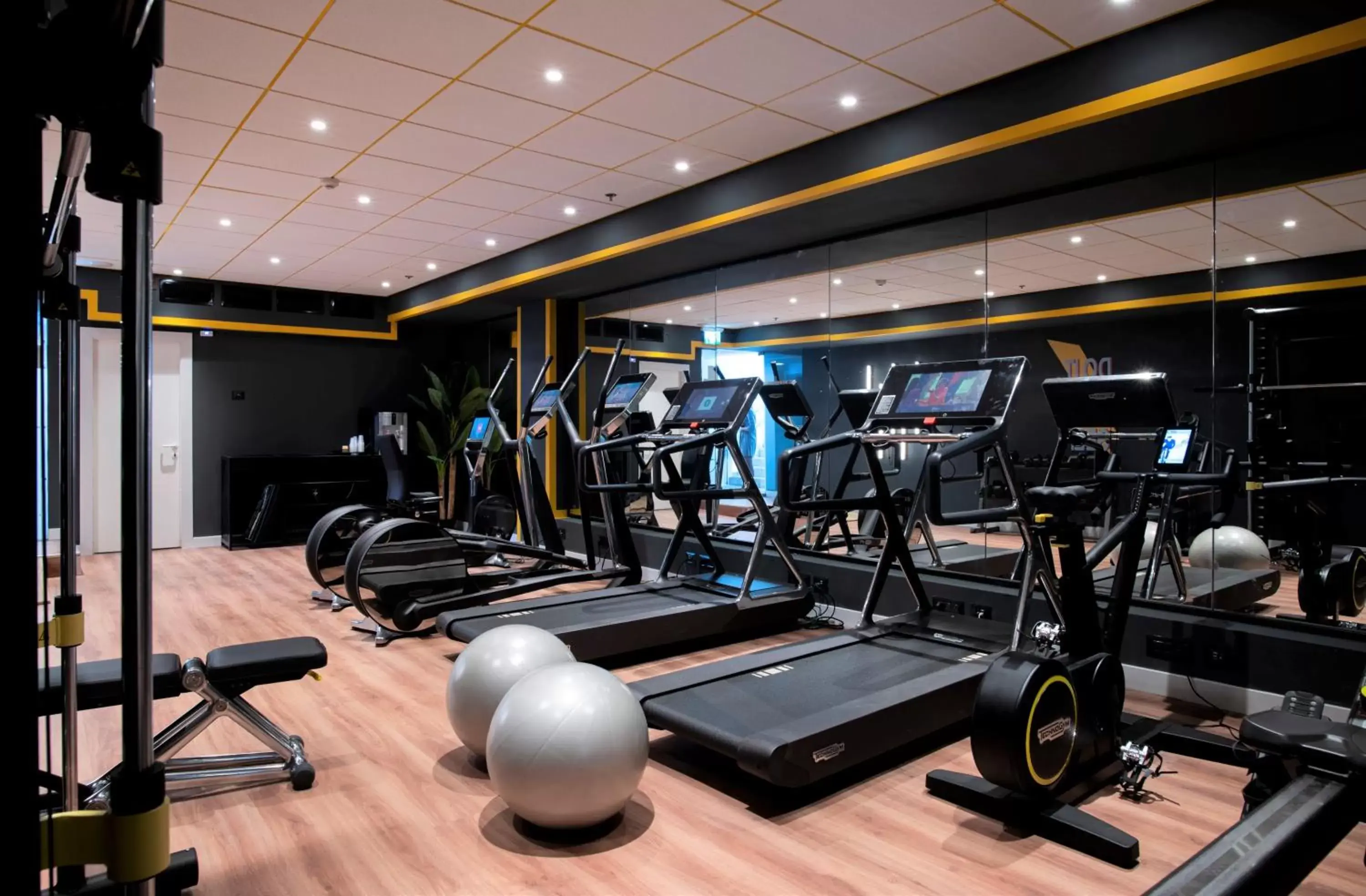 Spa and wellness centre/facilities, Fitness Center/Facilities in Crowne Plaza Tel Aviv Beach, an IHG Hotel